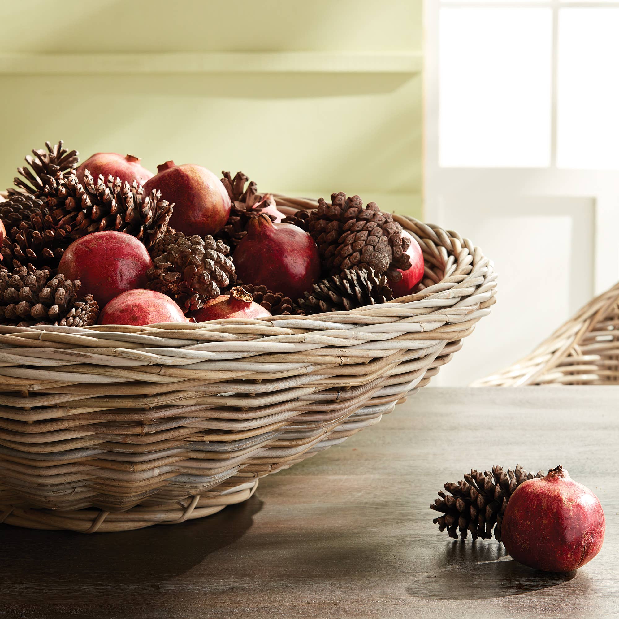 Elaine Display Basket