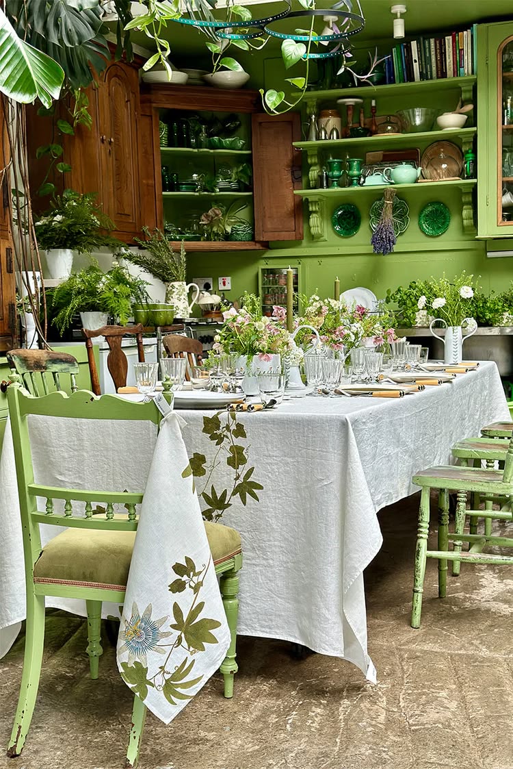 Passiflora Tablecloth - 3 sizes available