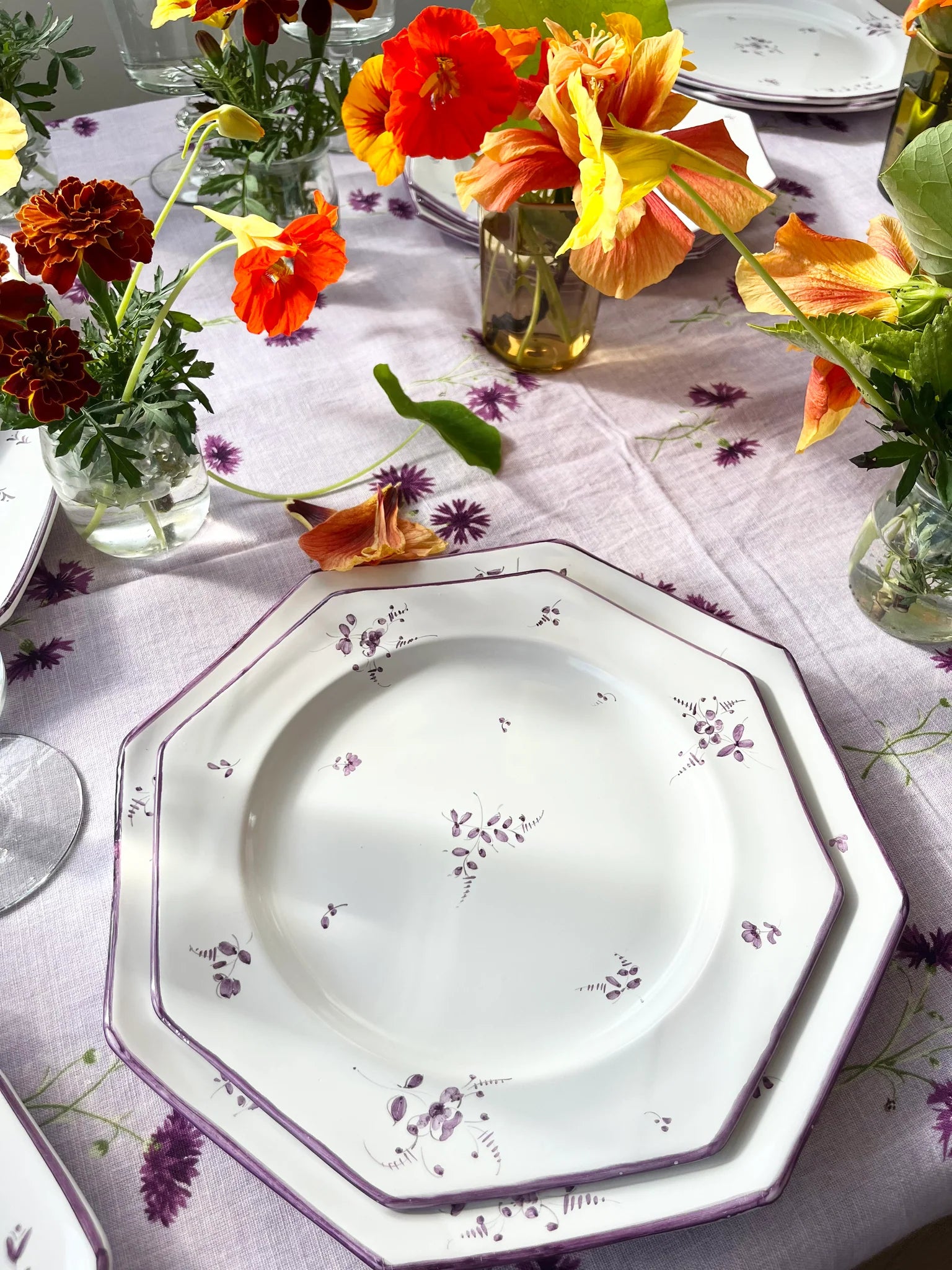 Sainte Marie Charger Plate ~ Alouette ~ Lilac - S/4