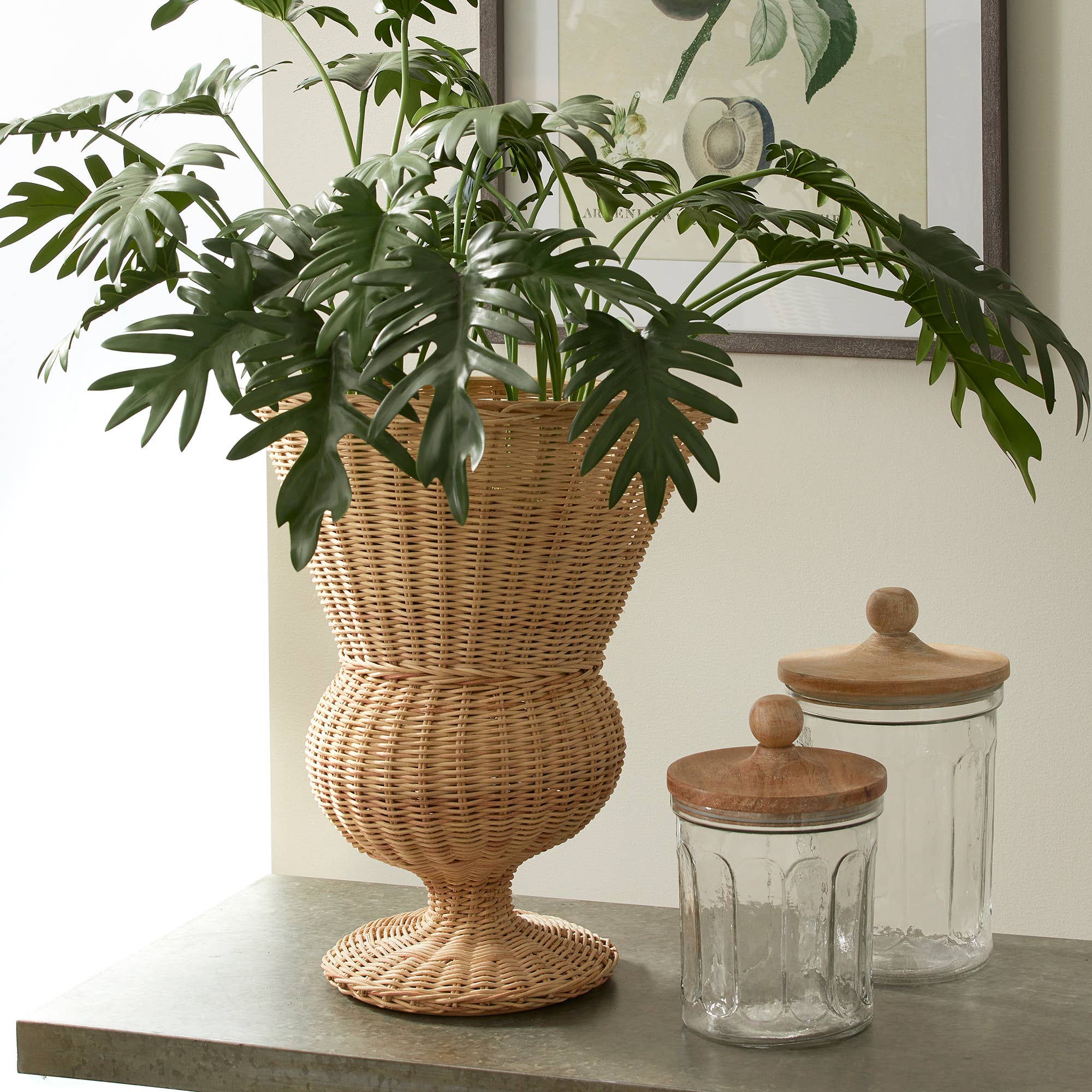 Mallorca Footed Urn