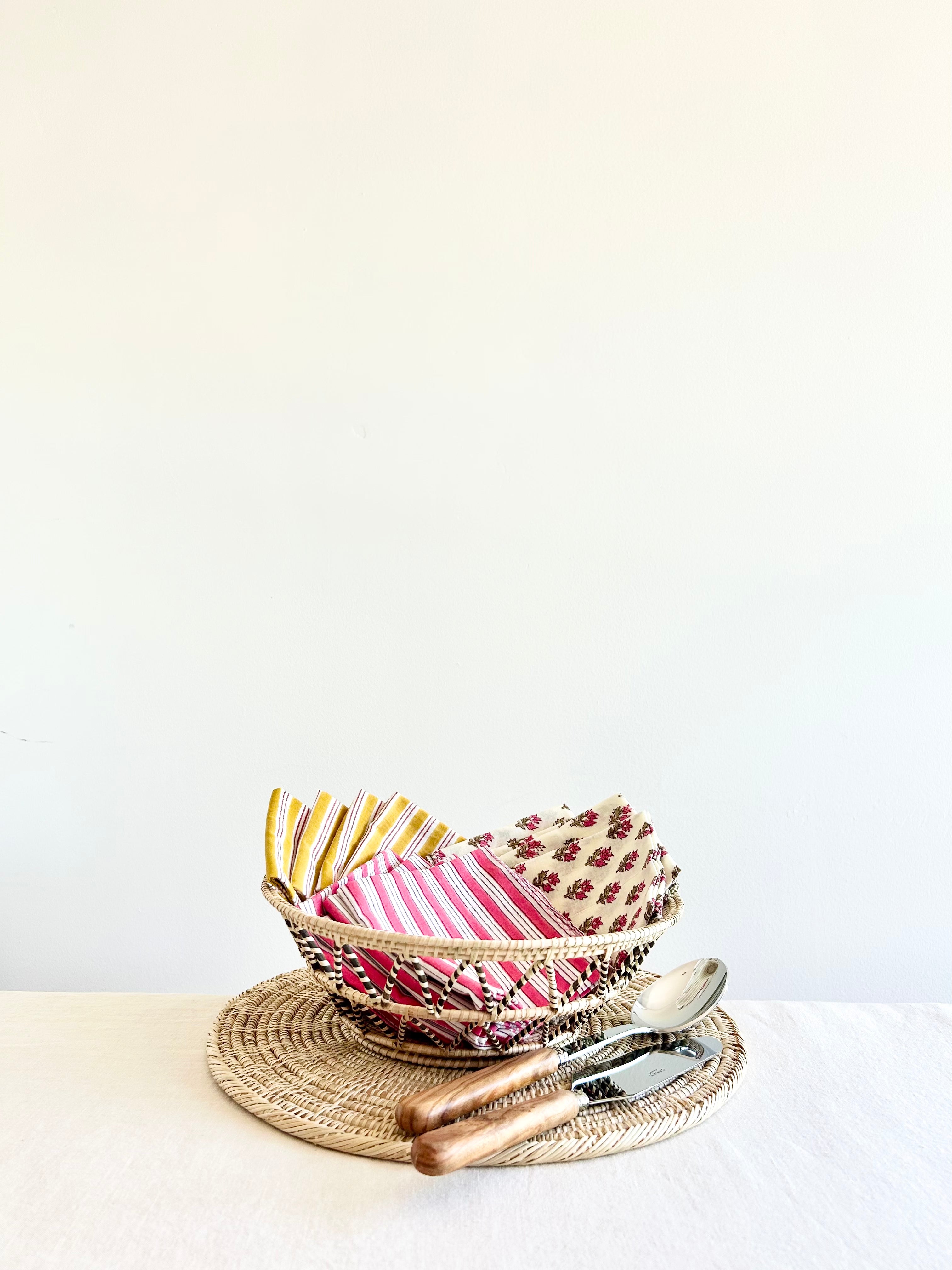 Le Tournesol Table Basket - 10"
