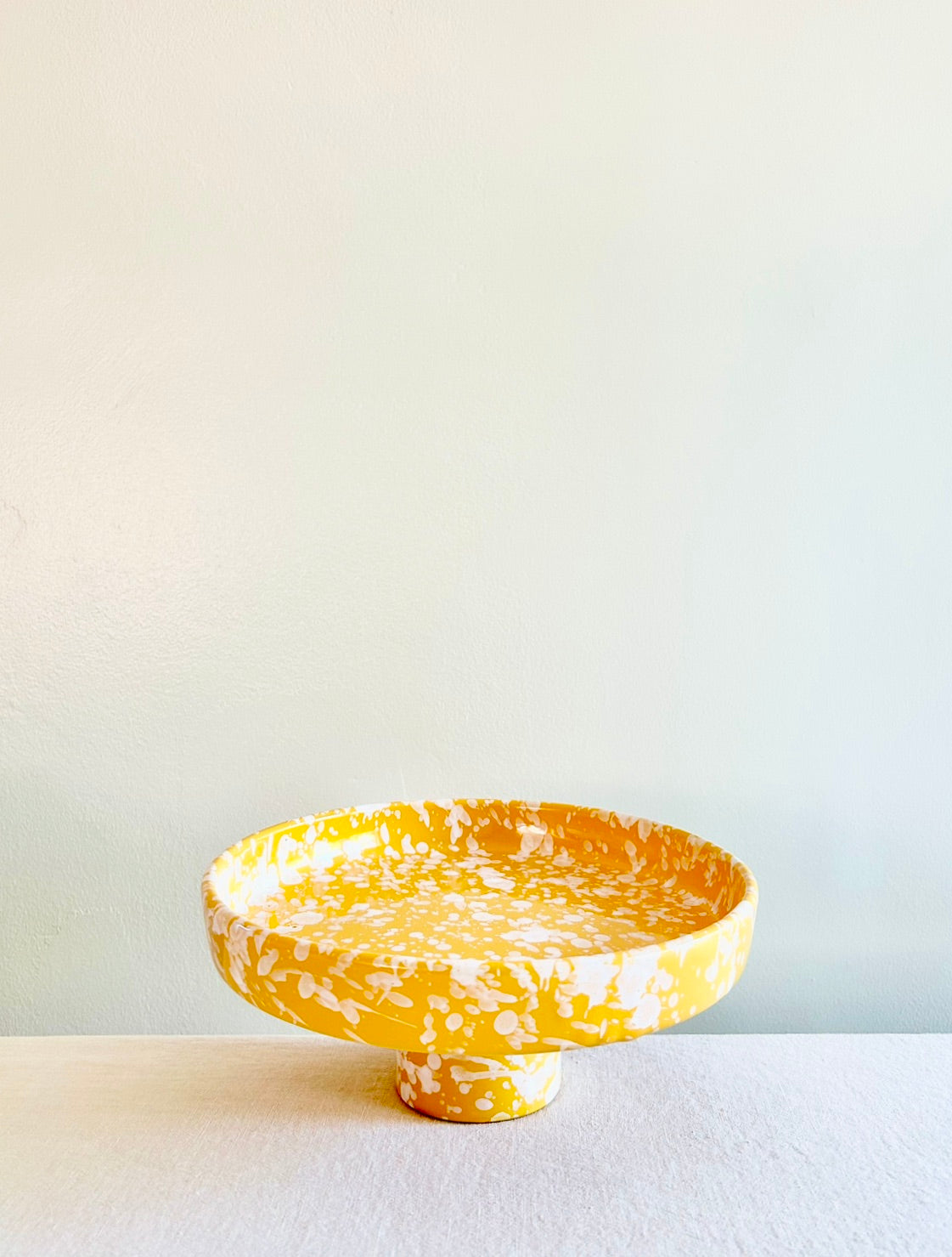 Pompeii Footed Cake Plate - Yolk - 10"