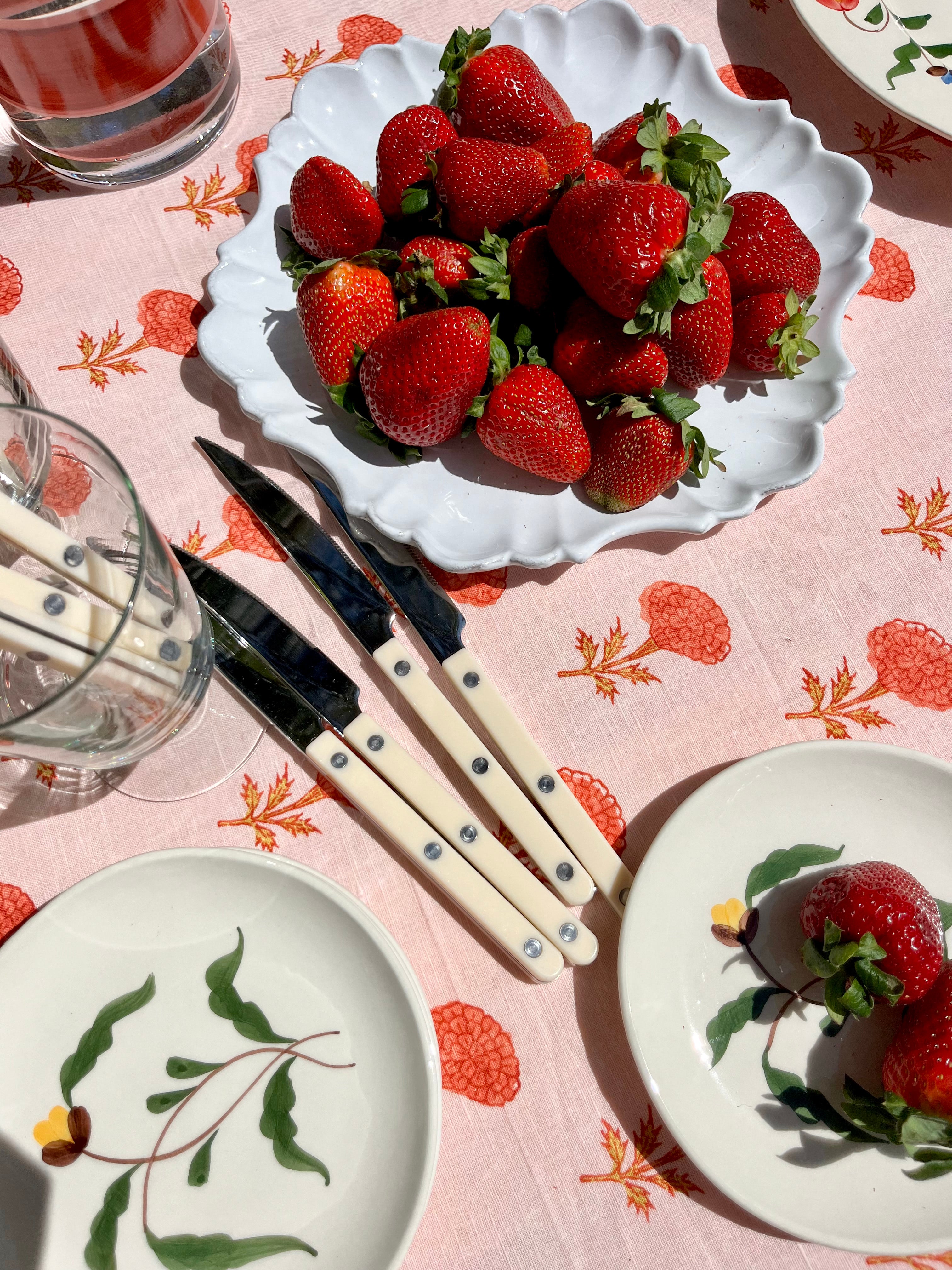 Œillet Tablecloth - Berry