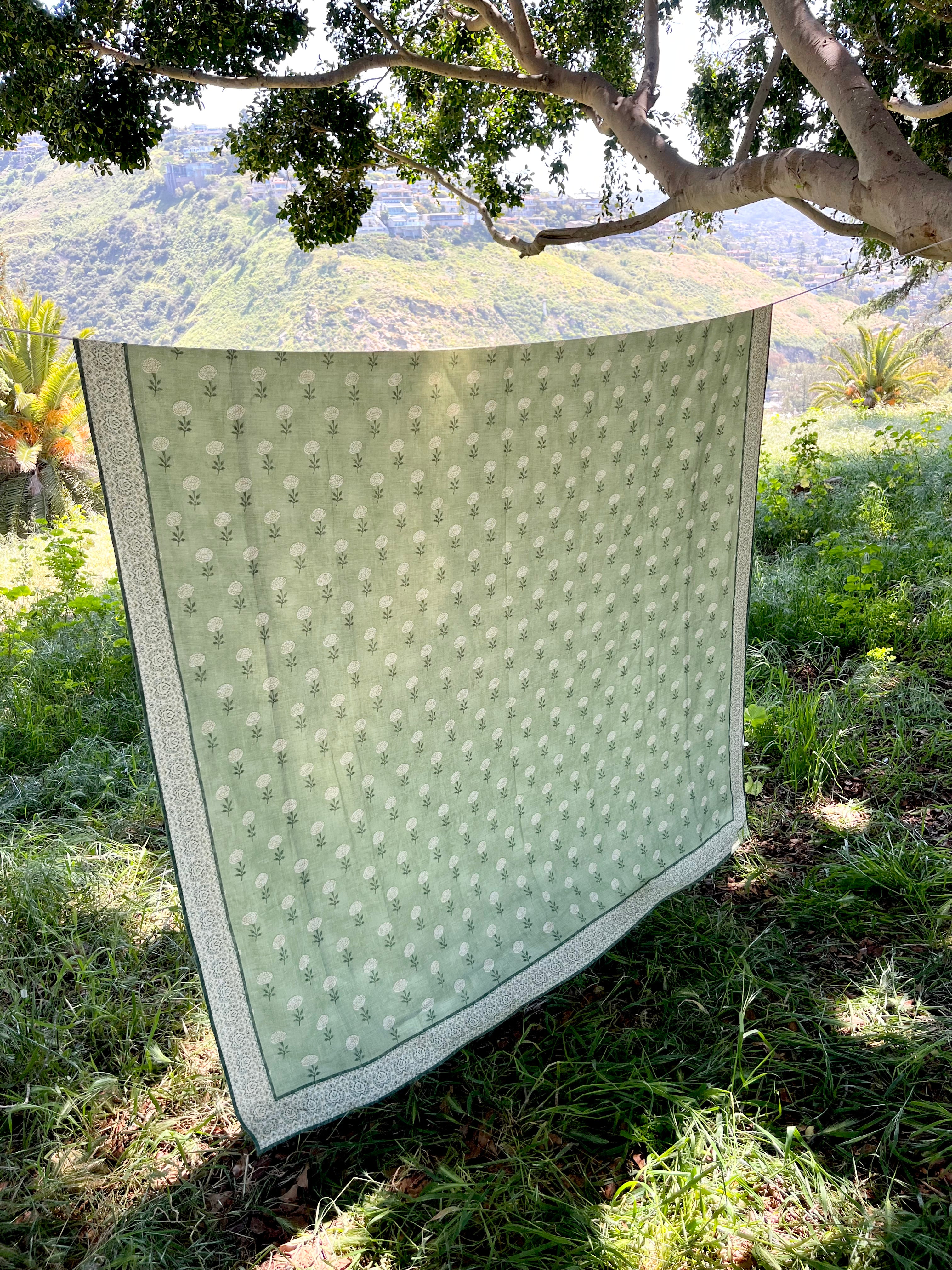 Œillet Tablecloth - Lichen