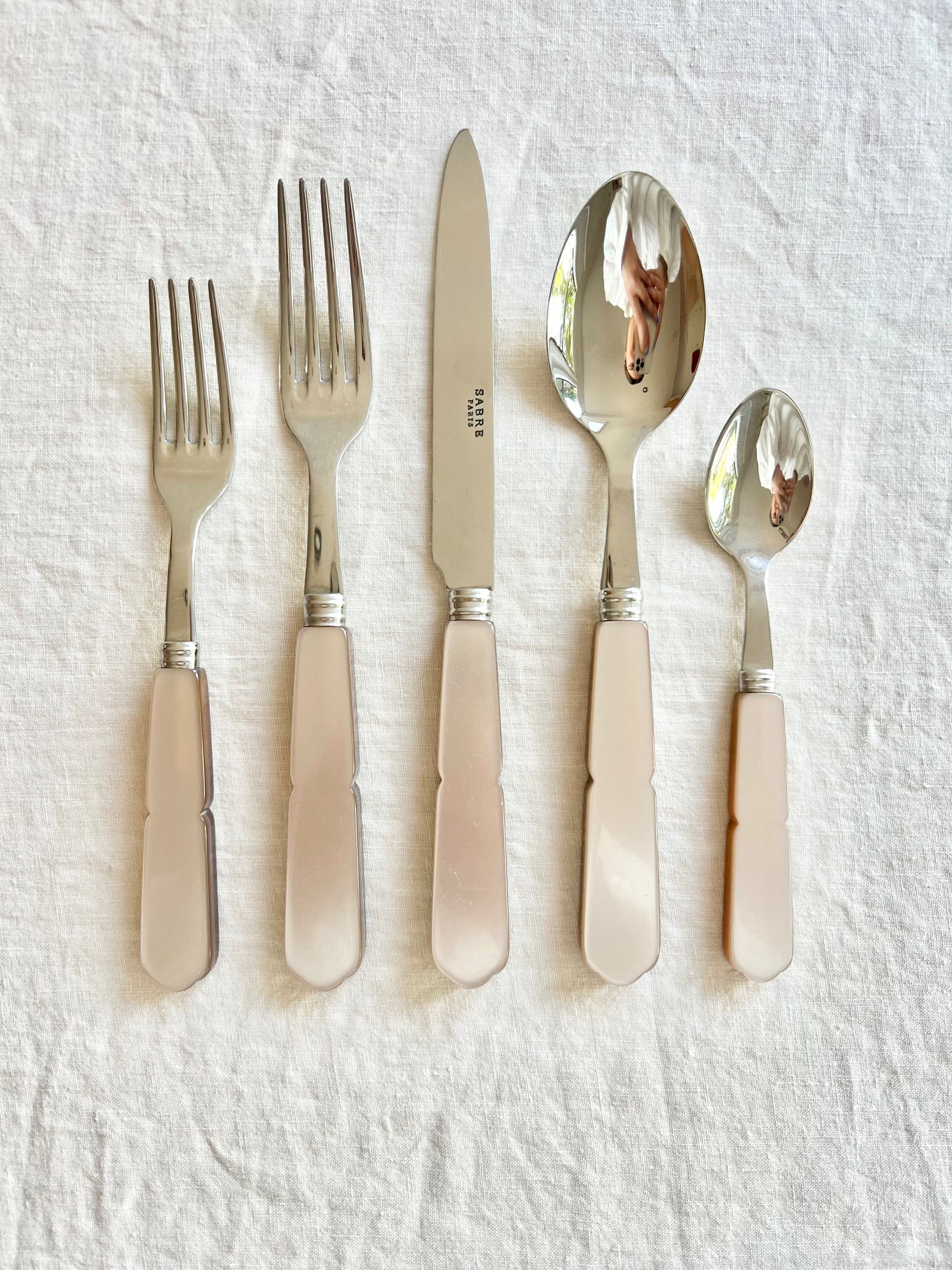 Gustave Taupe Flatware 5 Piece Set By Sabre 