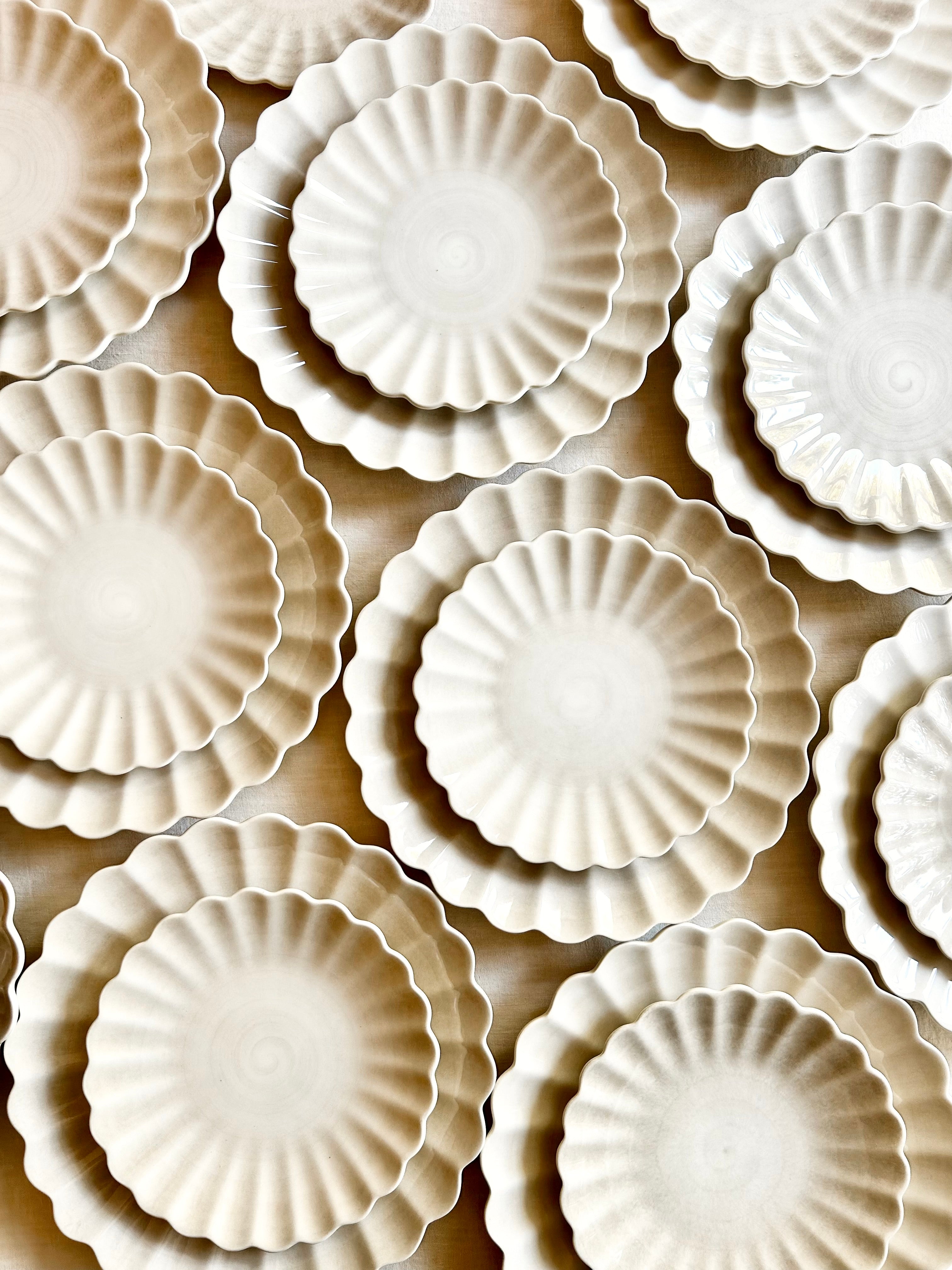 Oyster Dinnerware - Sand - S/4
