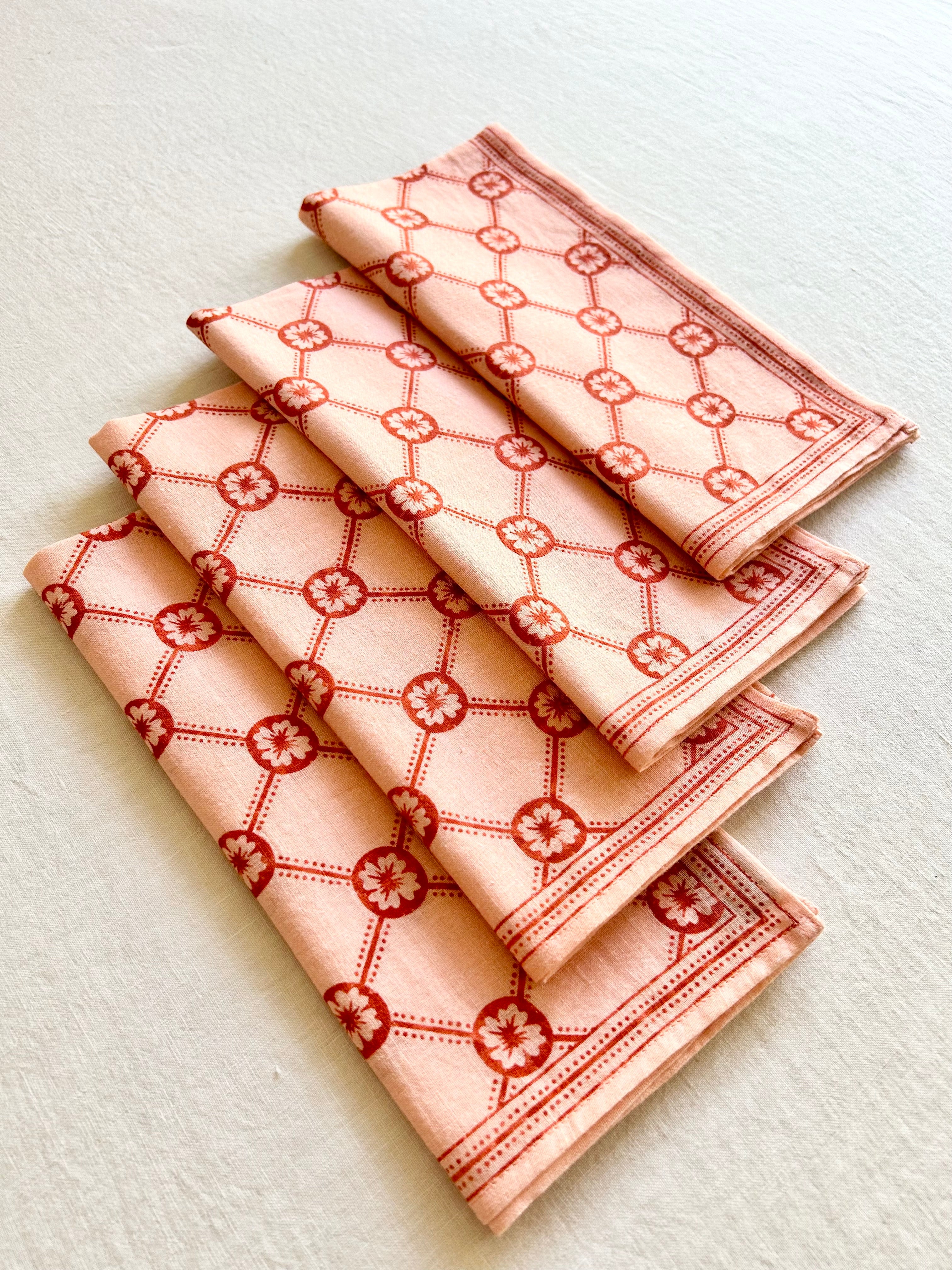 Dentelle Domino Napkins - Scarlet