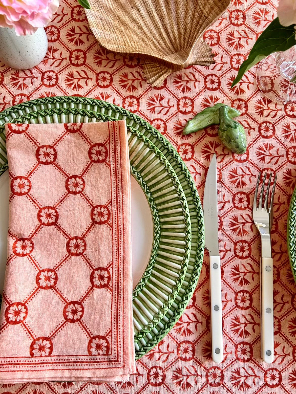 Dentelle Domino Tablecloth - Scarlet
