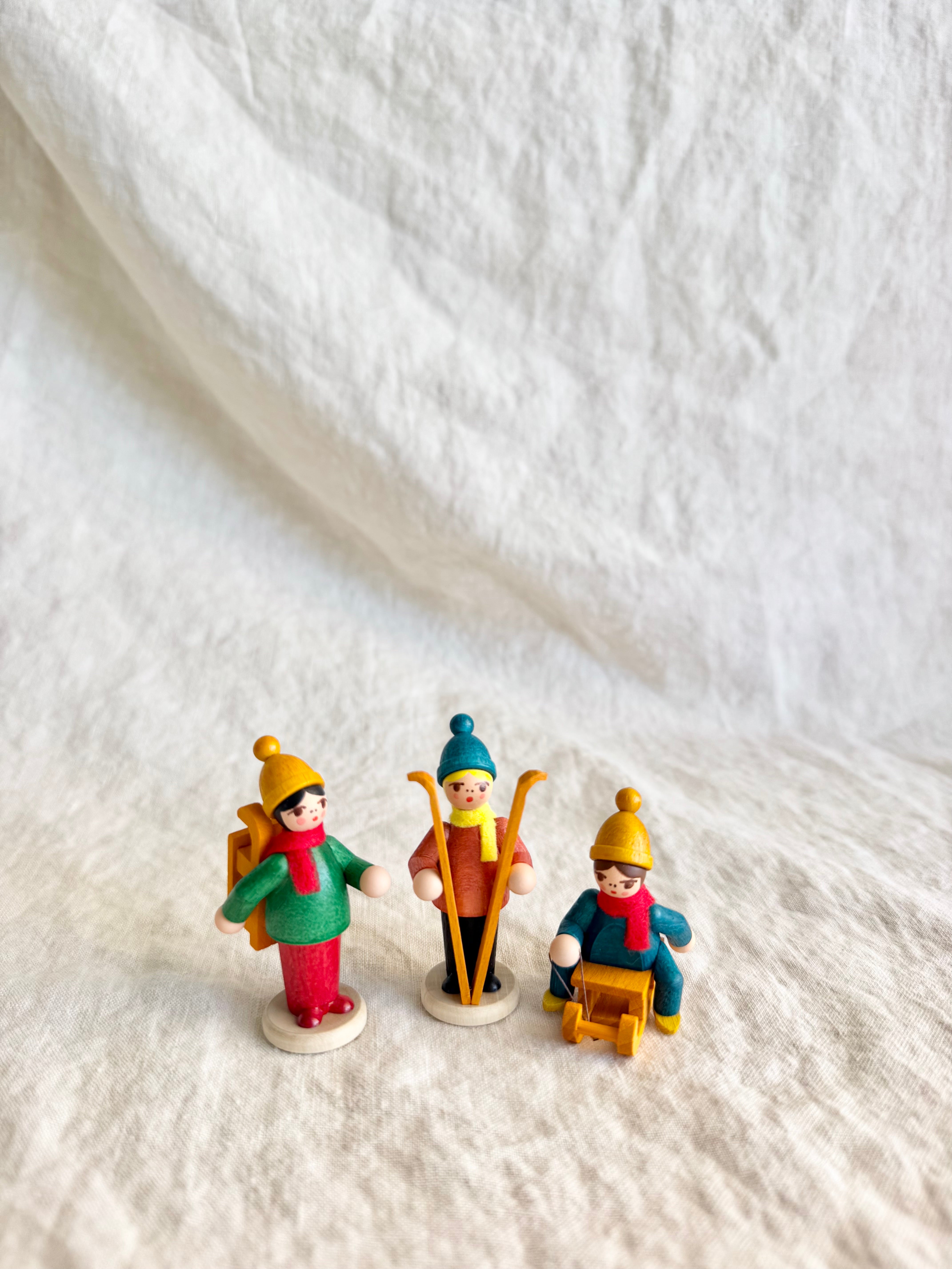Winter Children S/3