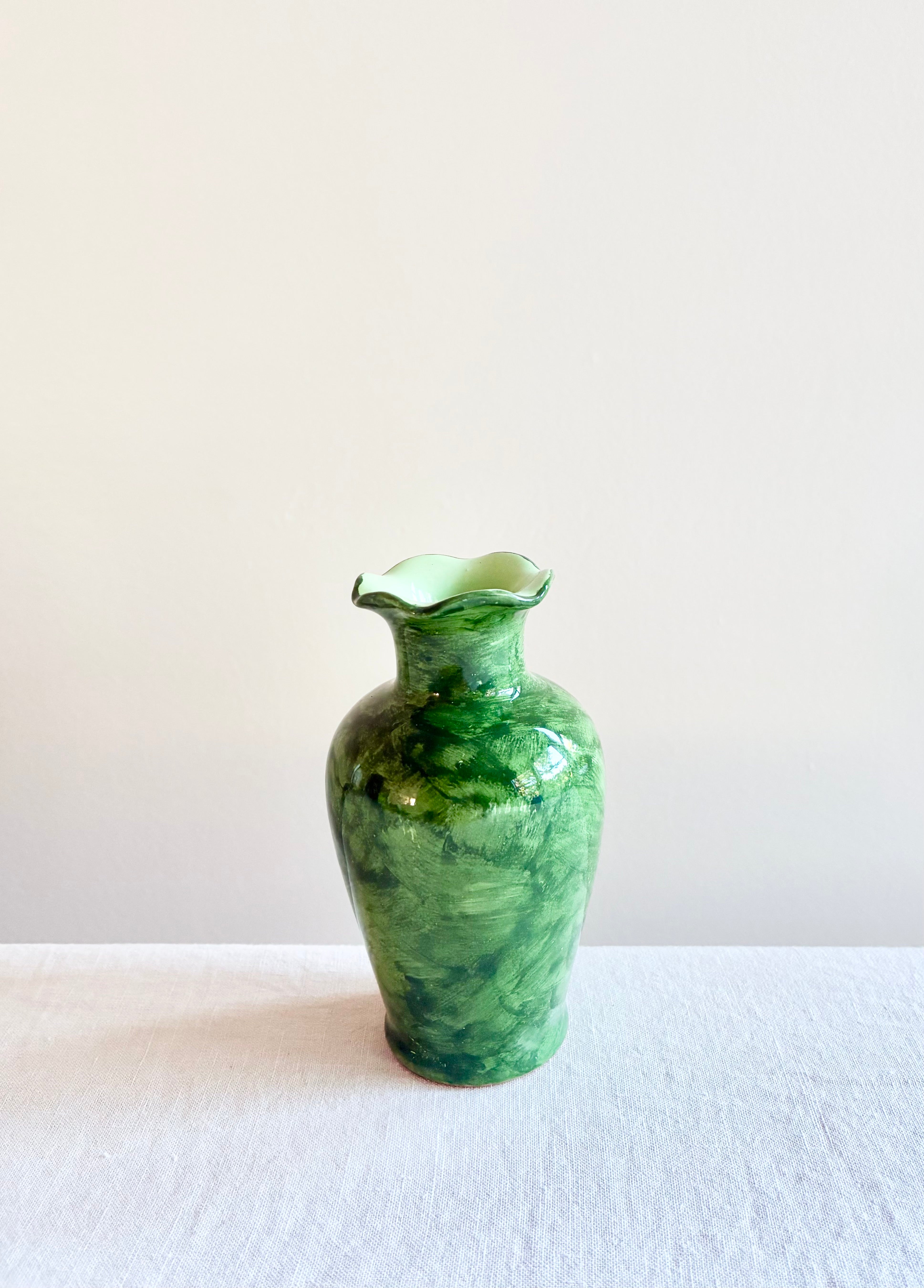 Ruffle Maria Bud Vase - Spring Green & Emerald