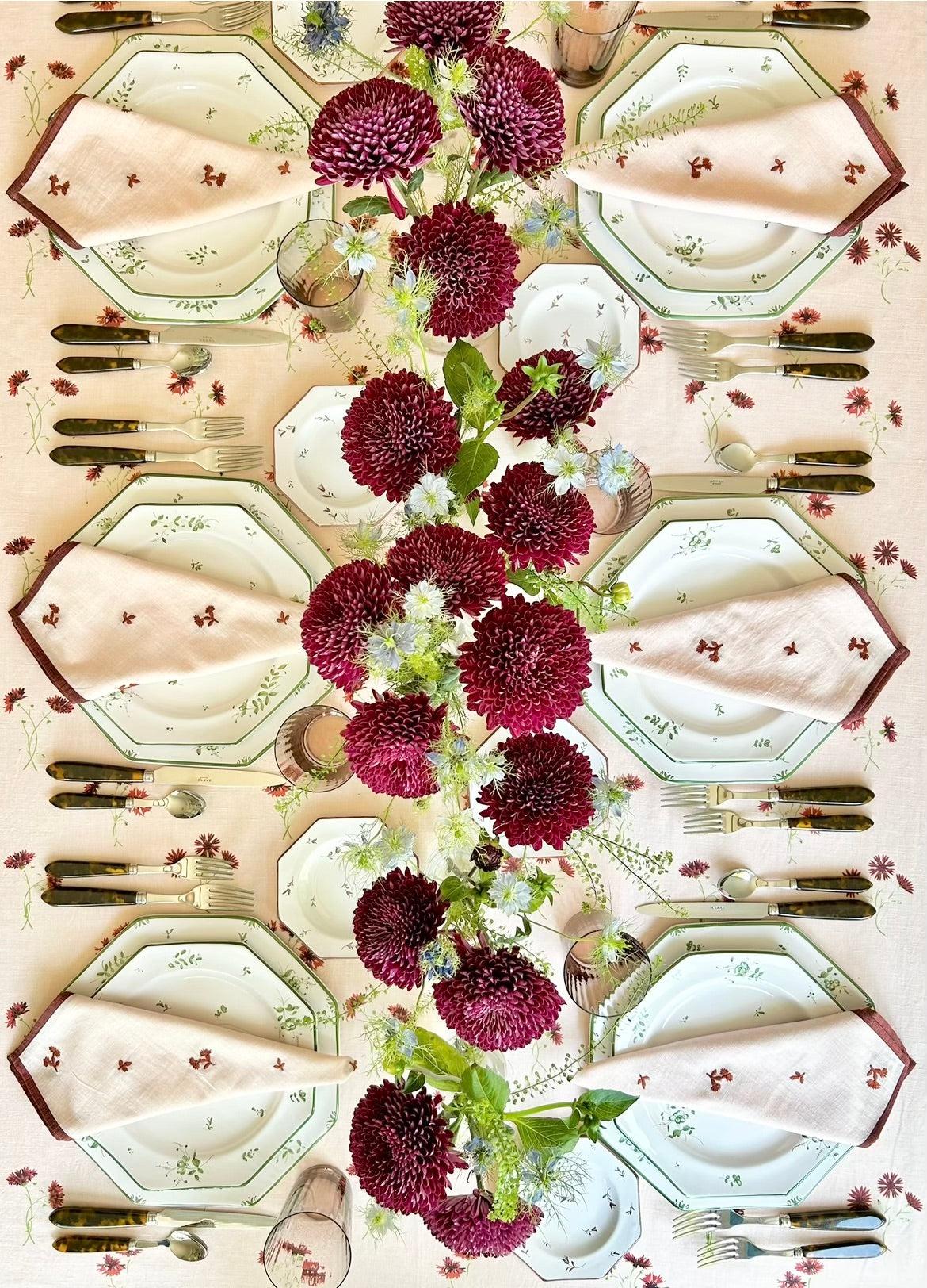 Louisa Embroidered Napkins - Burgundy