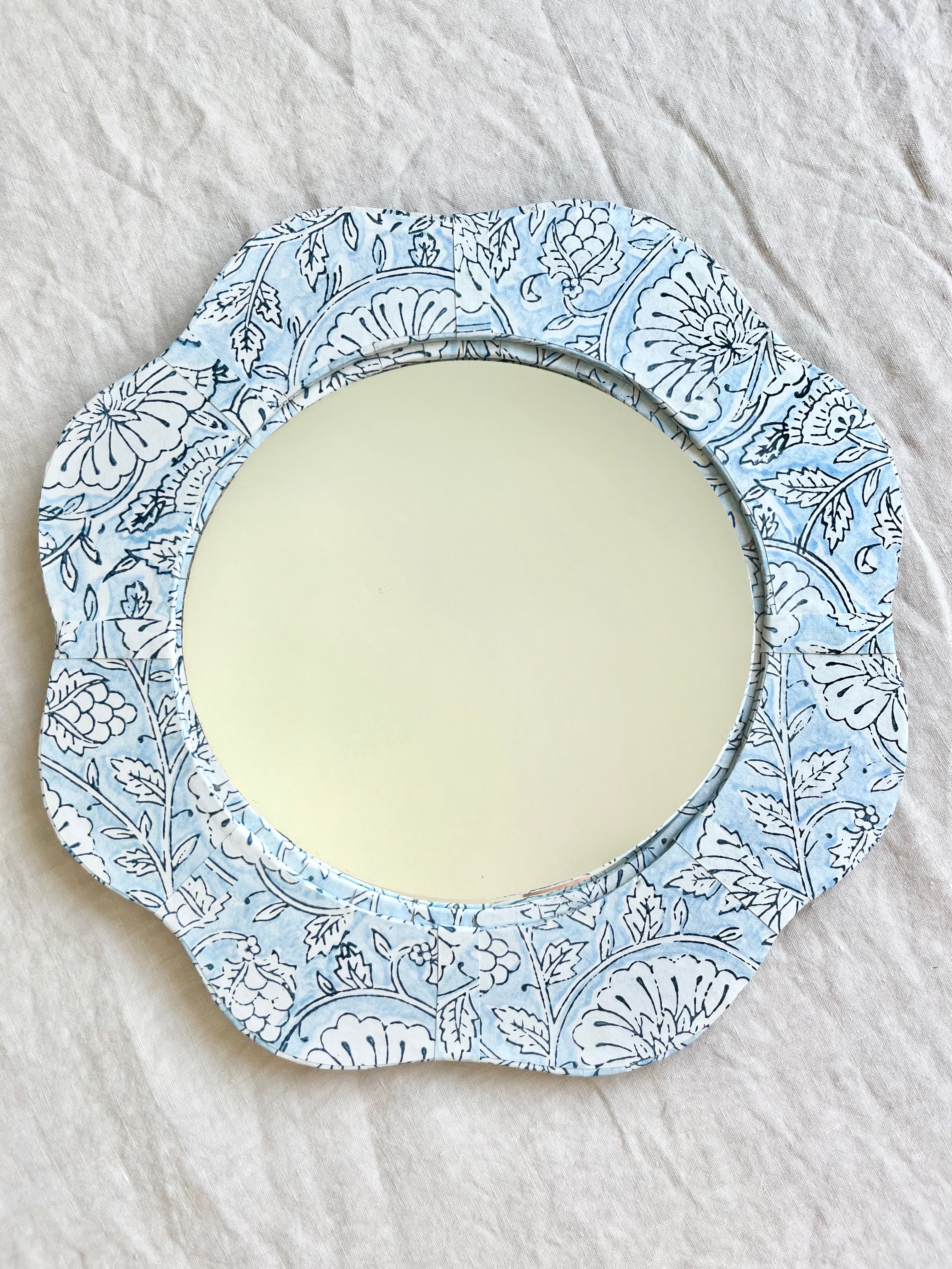 Inverness Round Mirror - Pale Blue