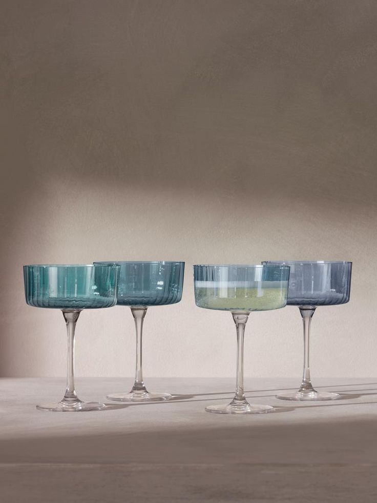 Gems Champagne Coupe - Sapphire S/4