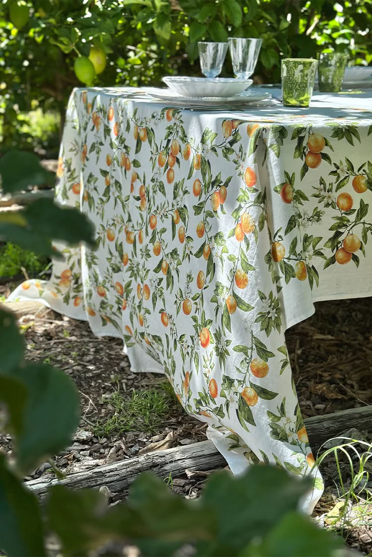 L'Orangerie Tablecloth - 3 sizes available