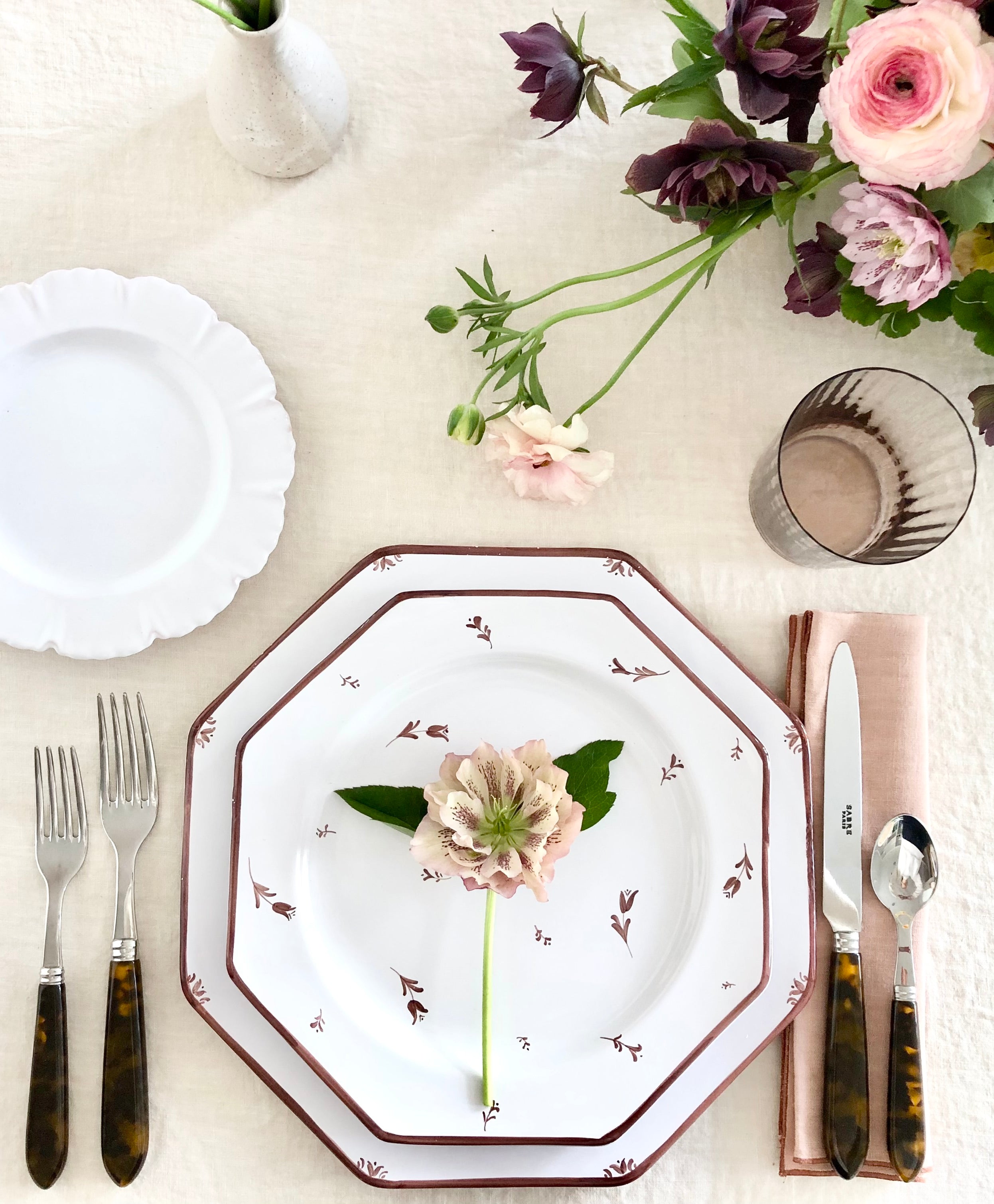 Sainte Marie Charger Plate ~ Tulips ~ Chestnut - S/4