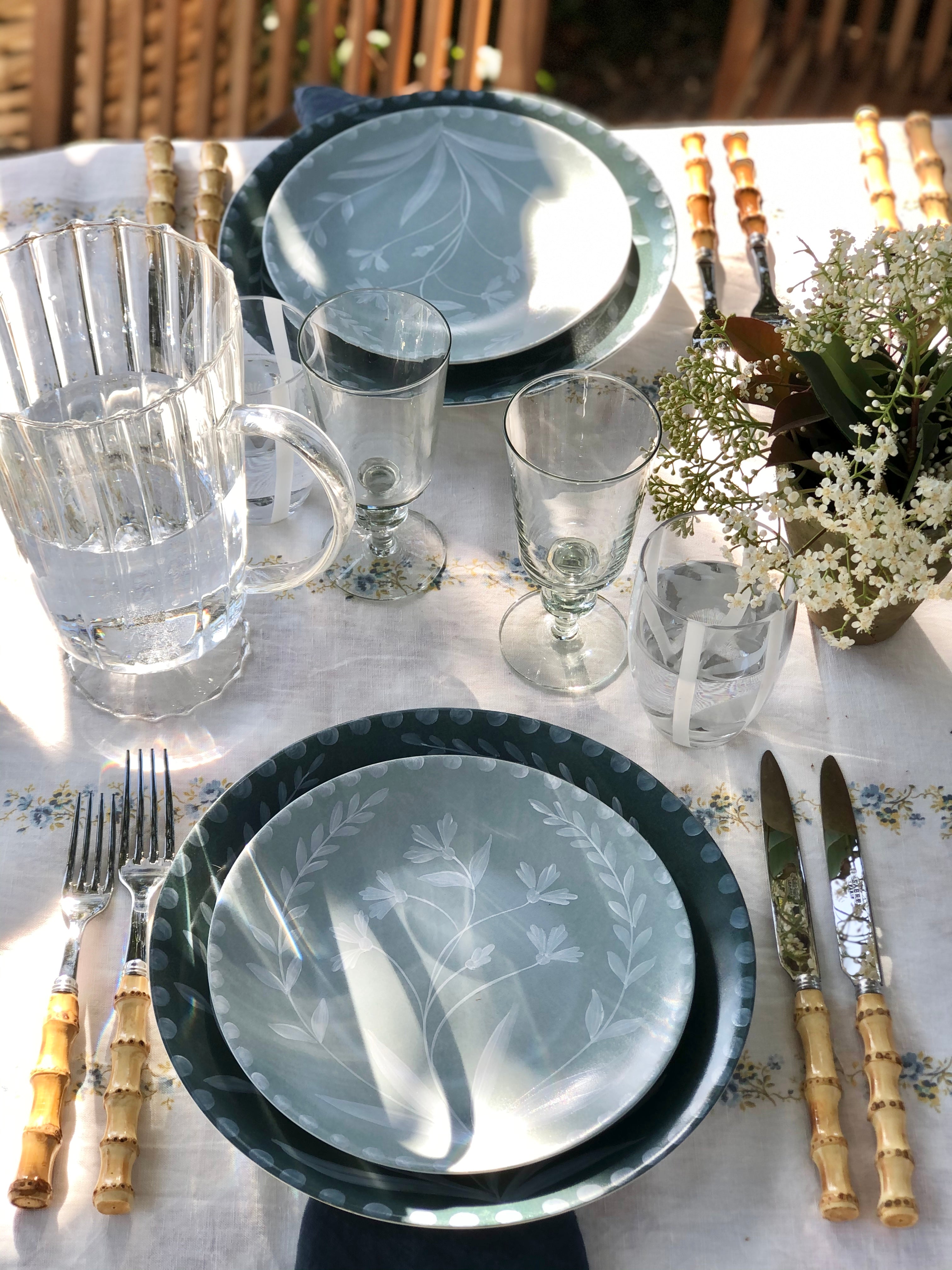 green salad plate 8.5 inch setting for two