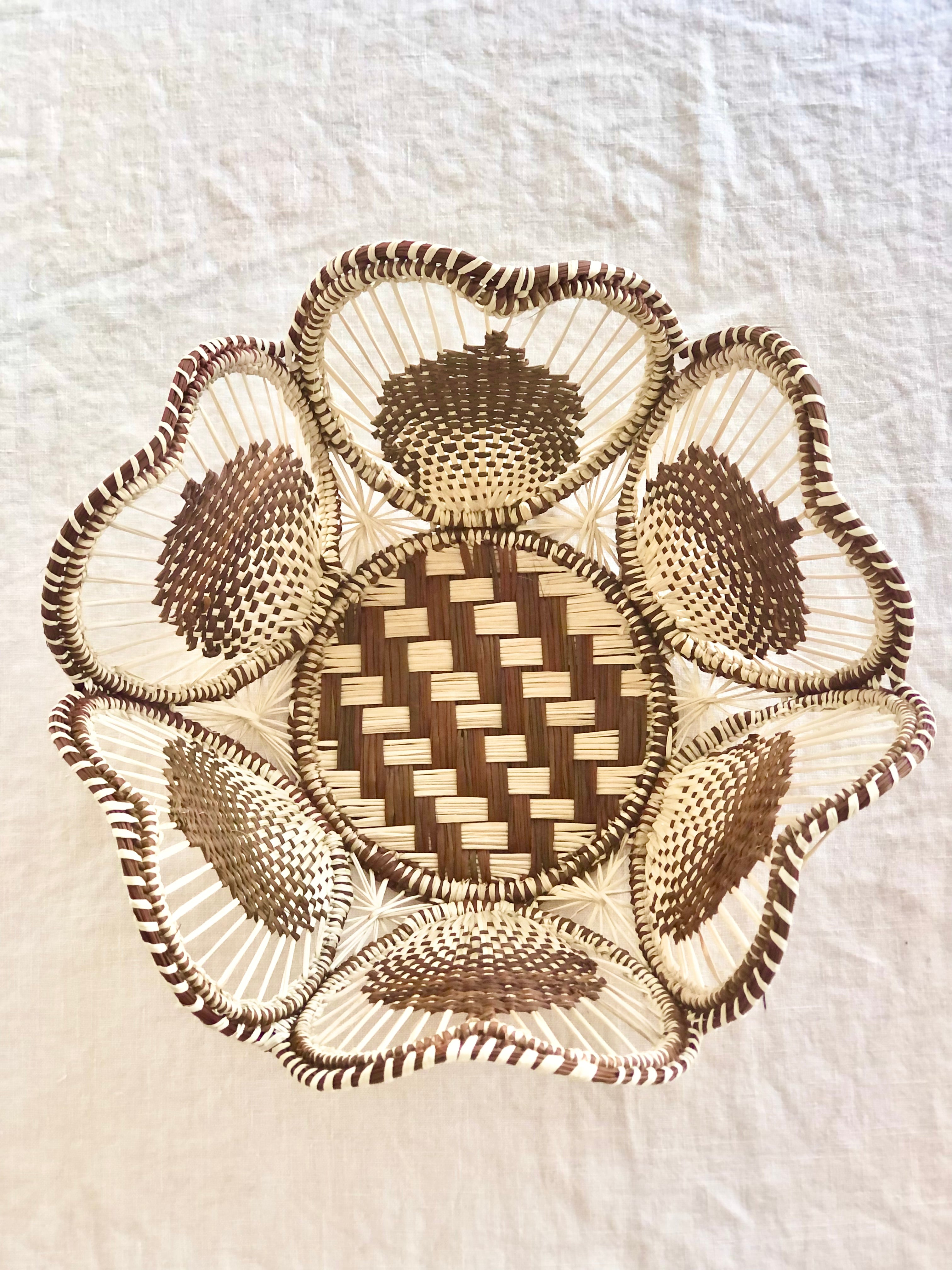 woven bread basket soliel 8 inch top view