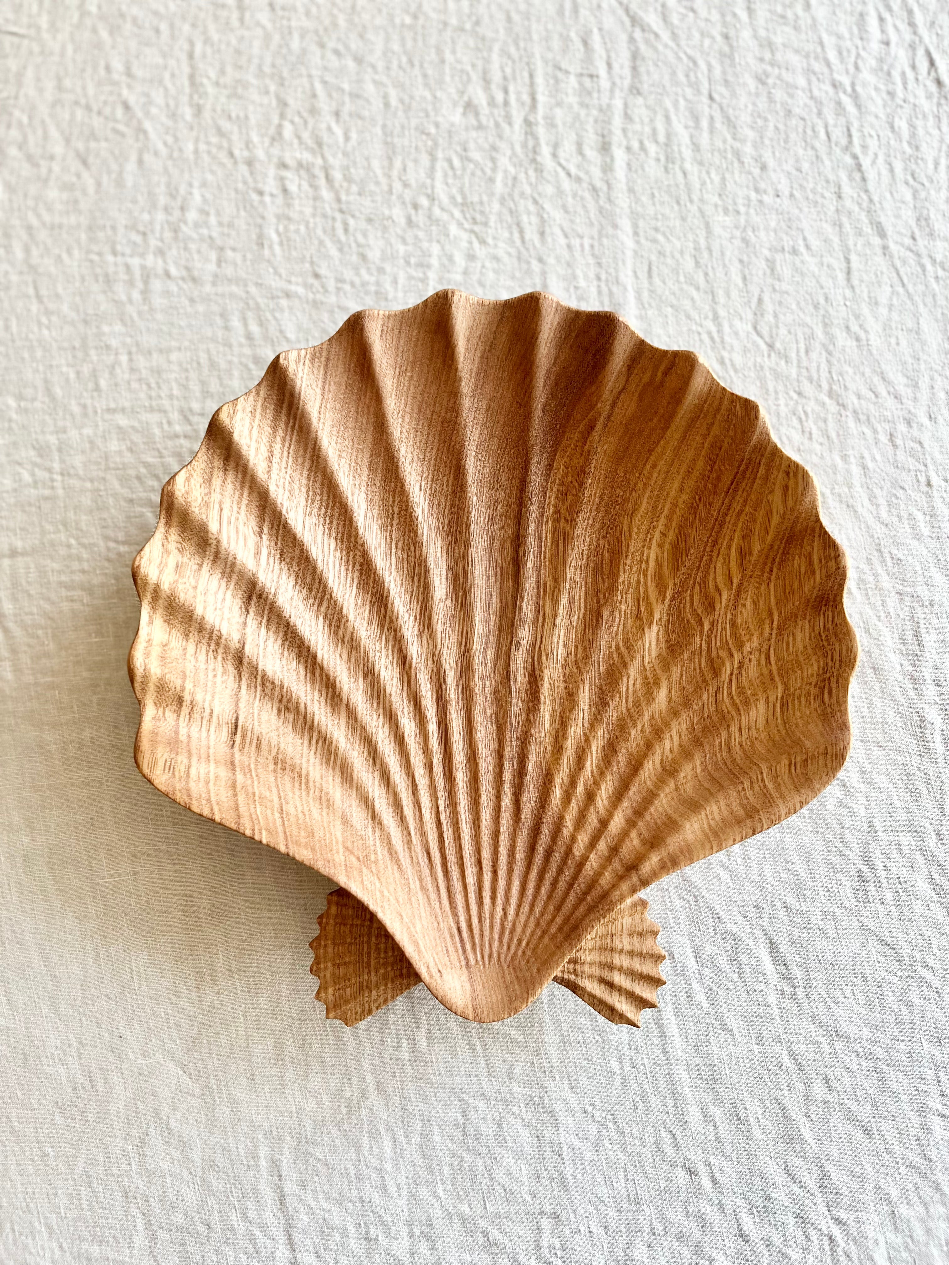 decorative wooden bowl with scalloped edge 9.75 inches
