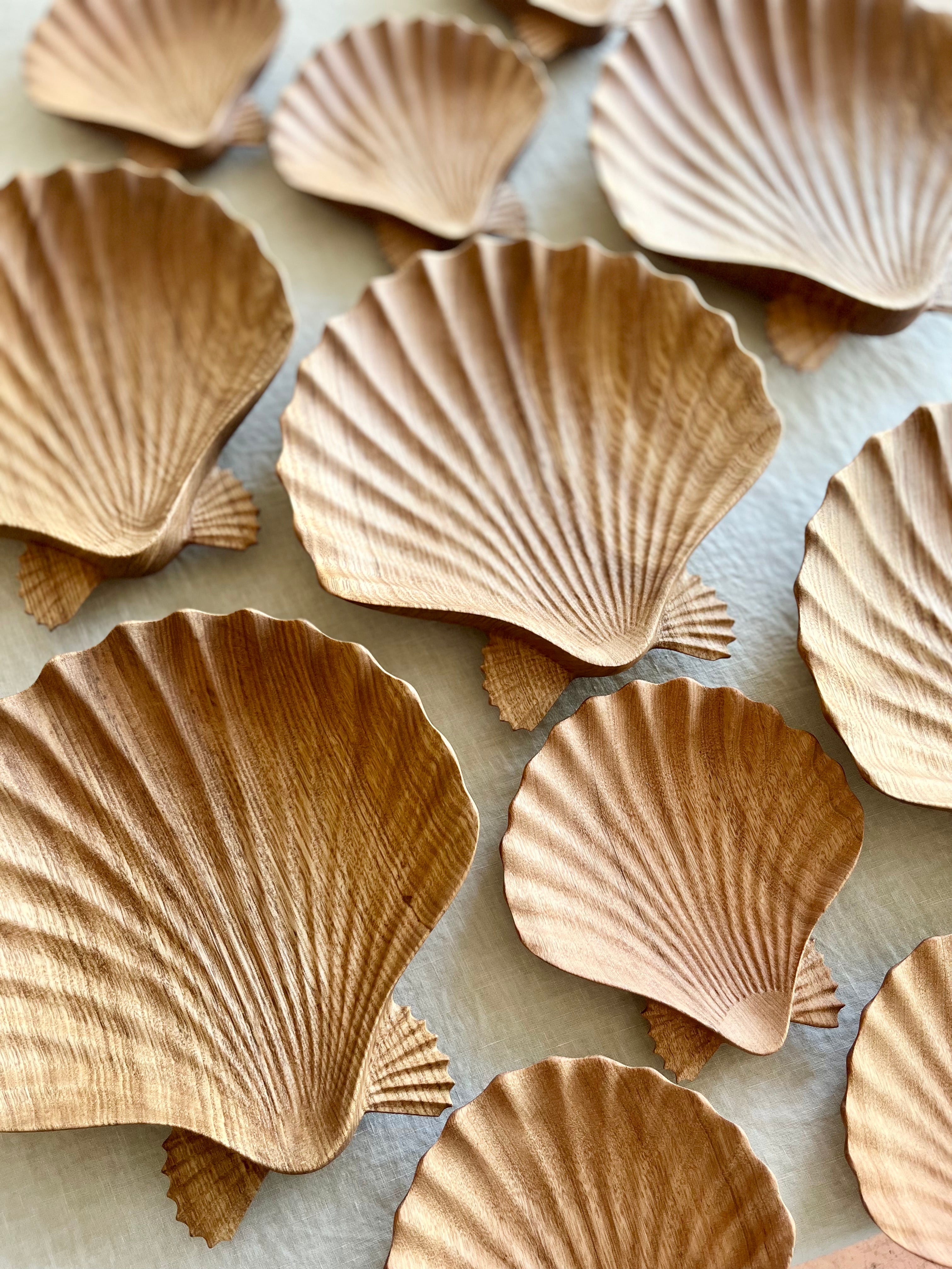 small wooden bowl with scalloped edge 6.25 inches in two sizes