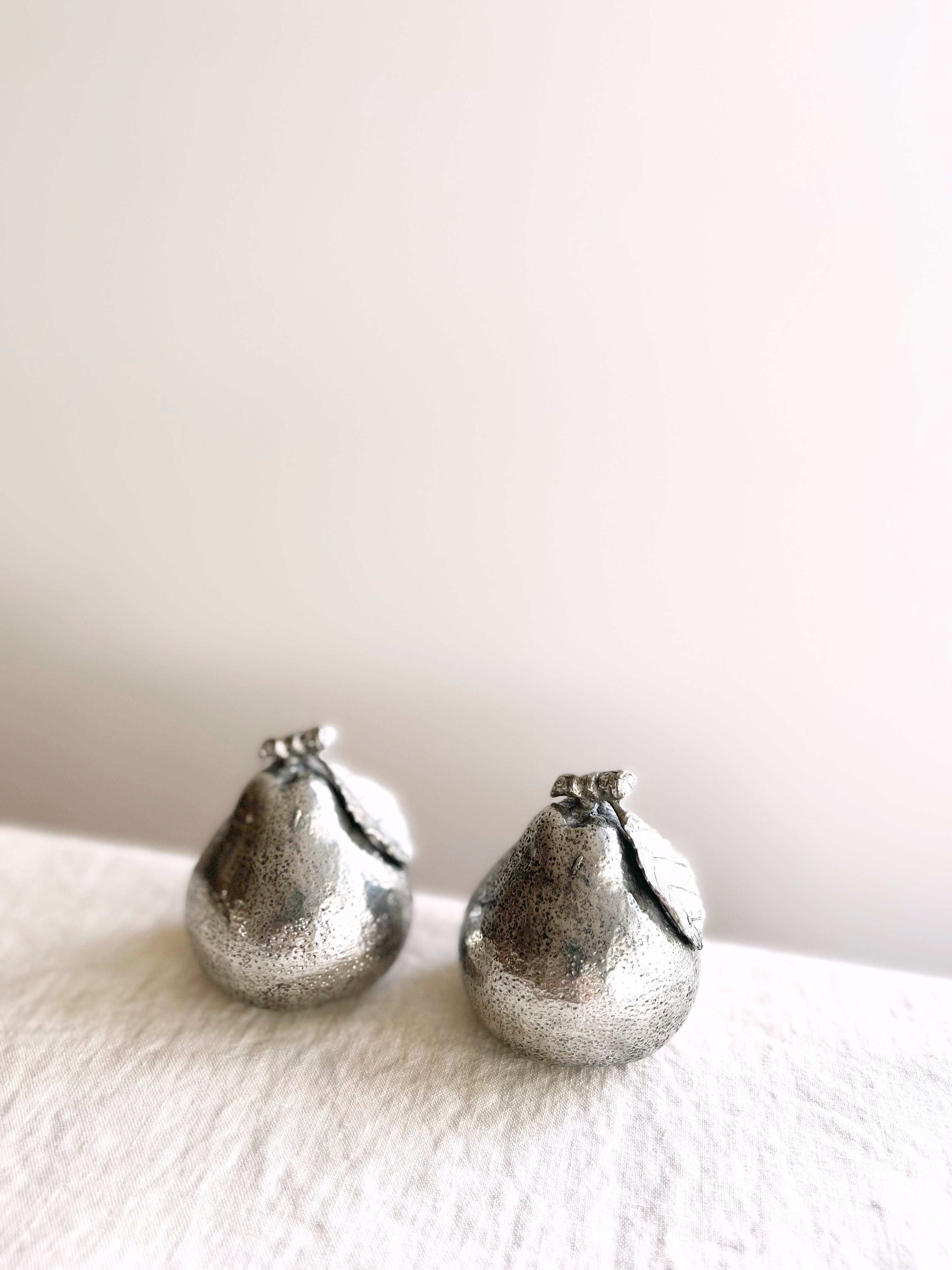 pear shaped pewter salt & pepper shakers side view