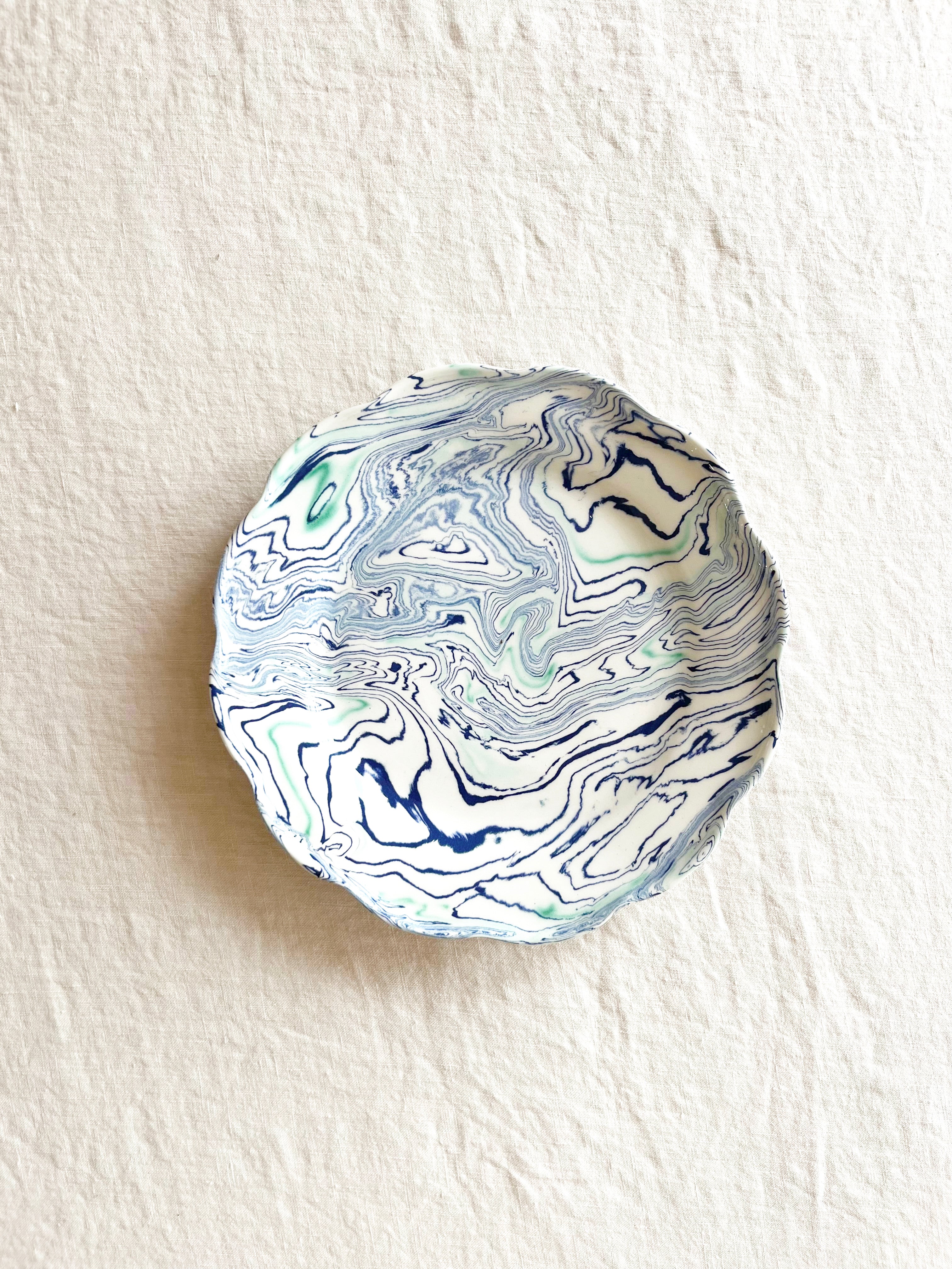 Terre Mêlée Scalloped Salad Plate - Pacifica