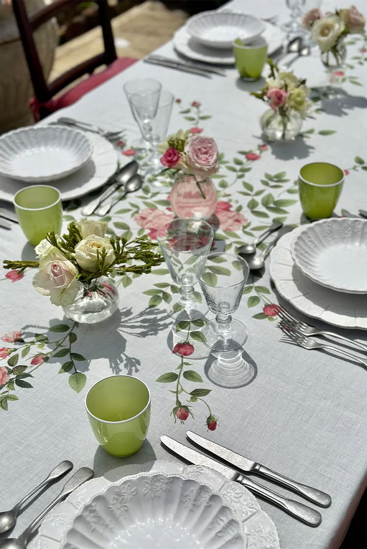 Rose Trellis Tablecloth - 3 sizes available