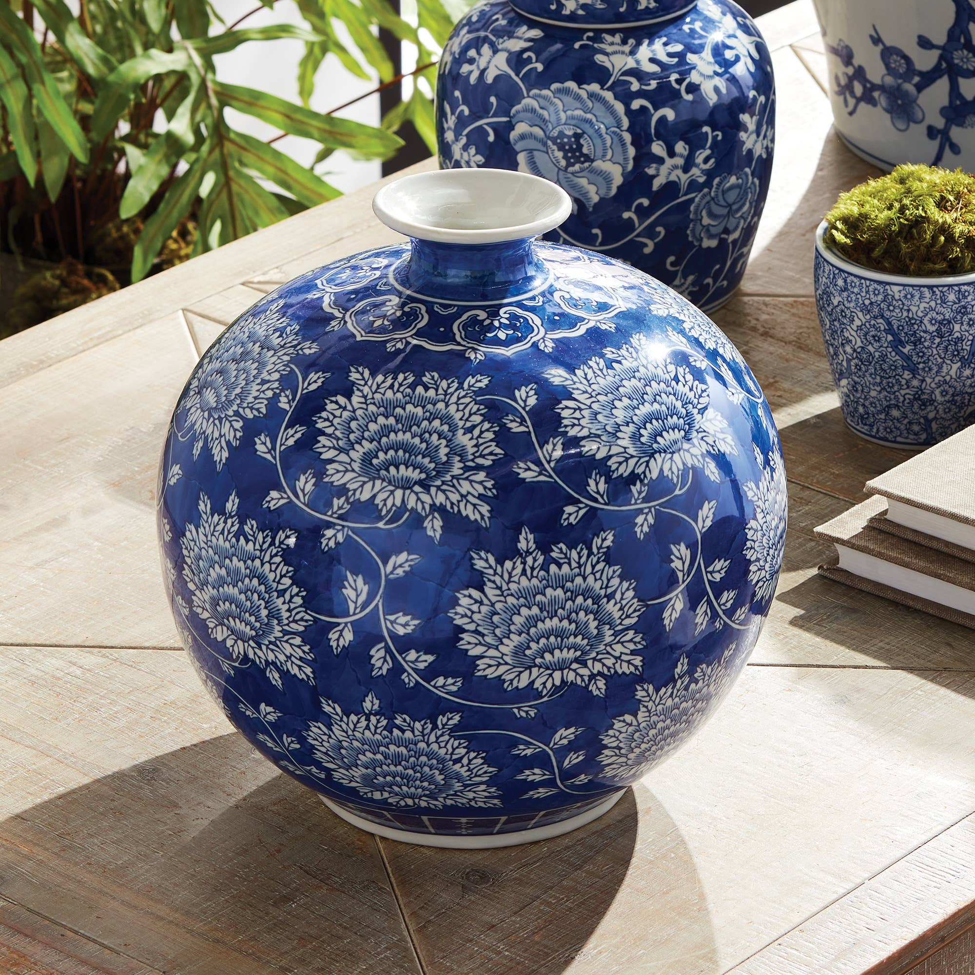 Chinoiserie Lotus Vase