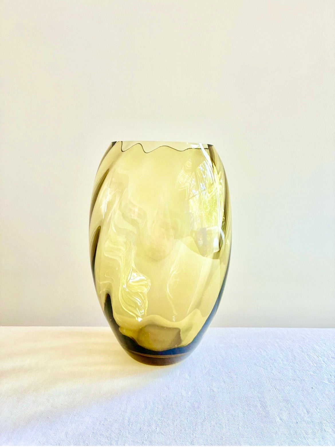 Marika Oval Vase 9" - Bonsai Green