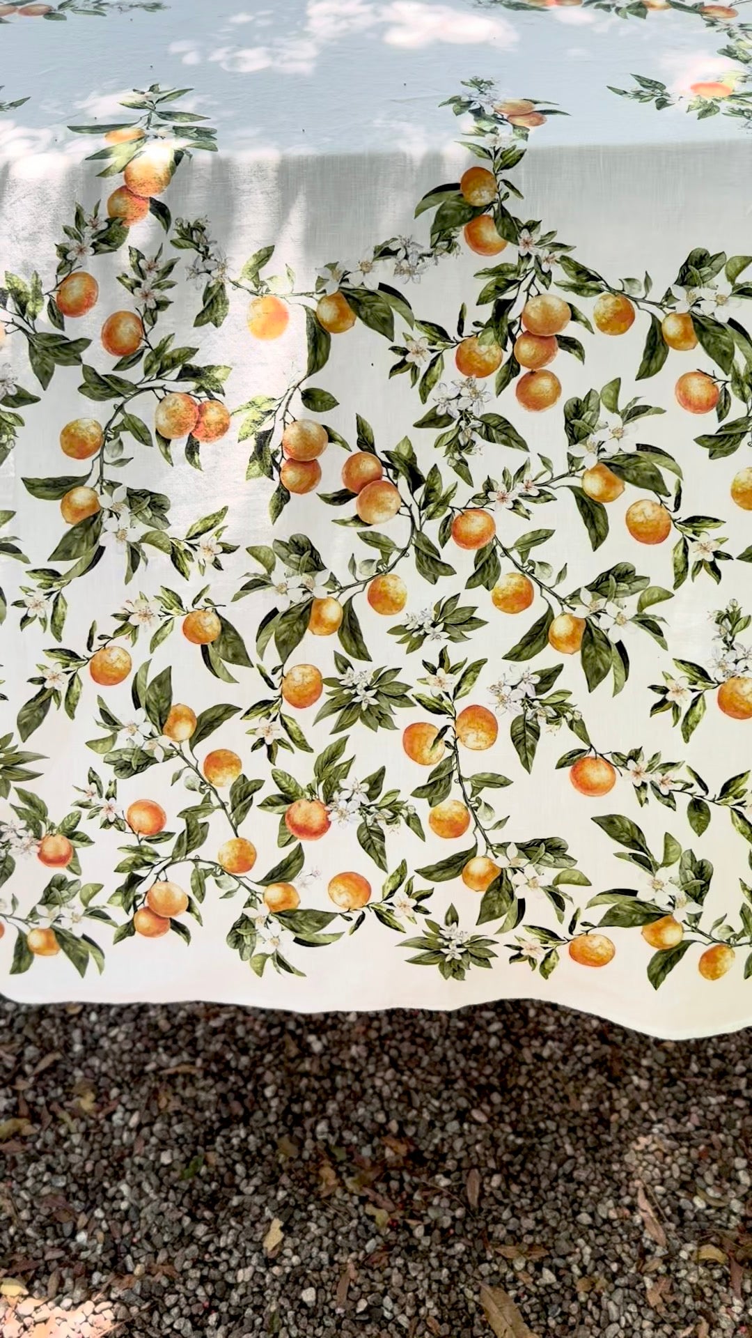 L'Orangerie Tablecloth - 3 sizes available