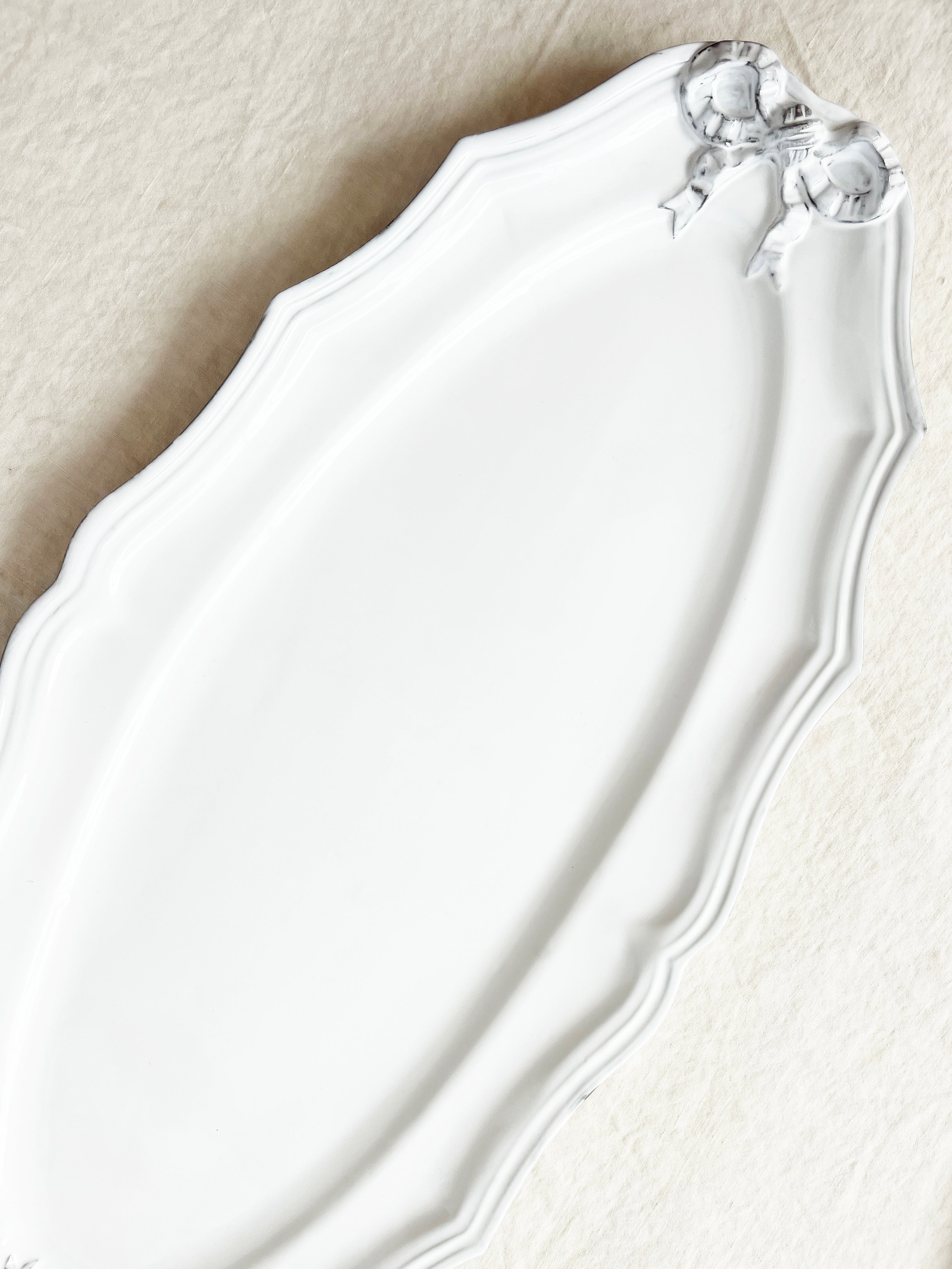 Colette Edition Fish Platter - Blanc Bow