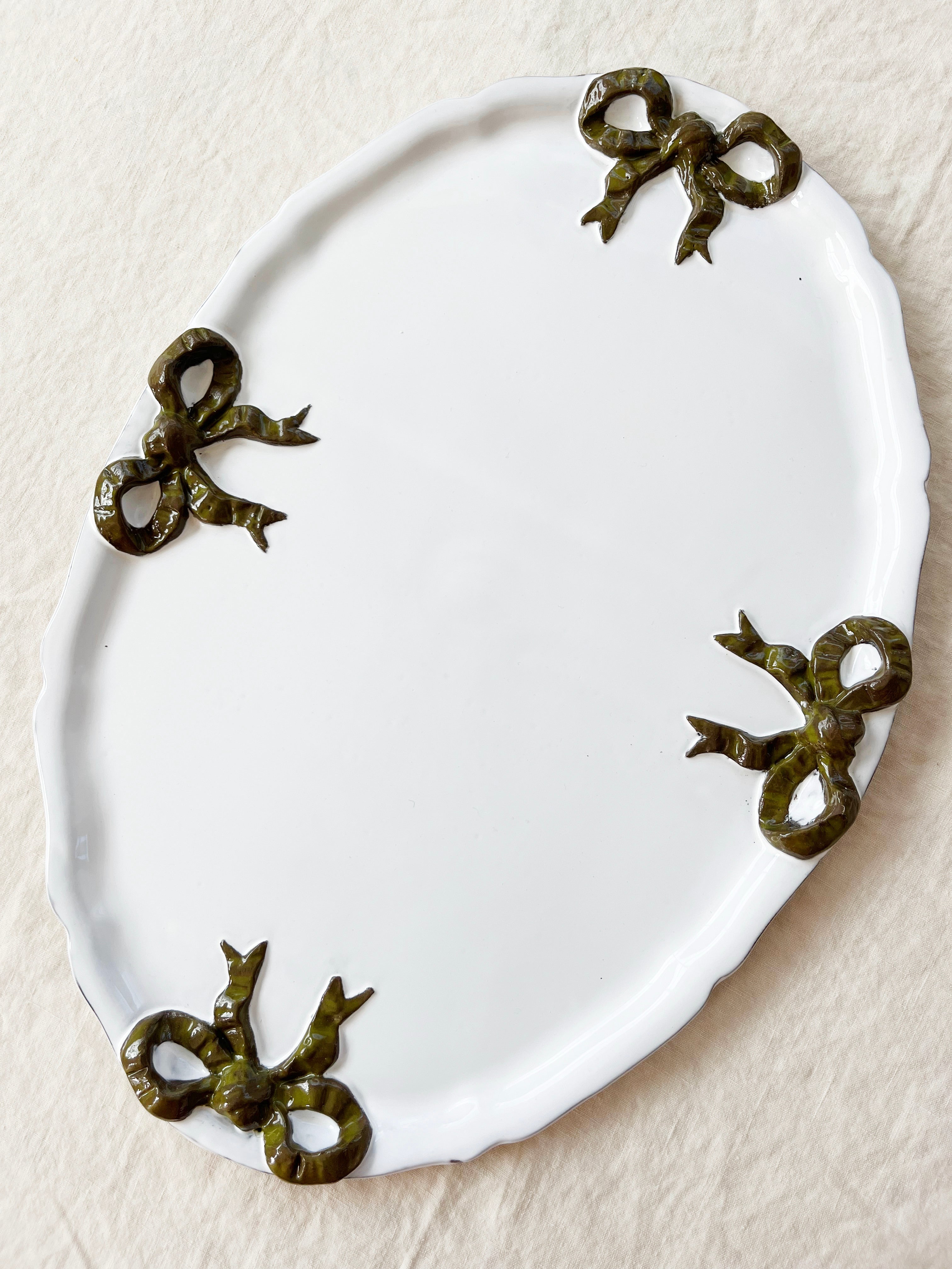 Colette Edition Oval Platter - Forêt Green Bow