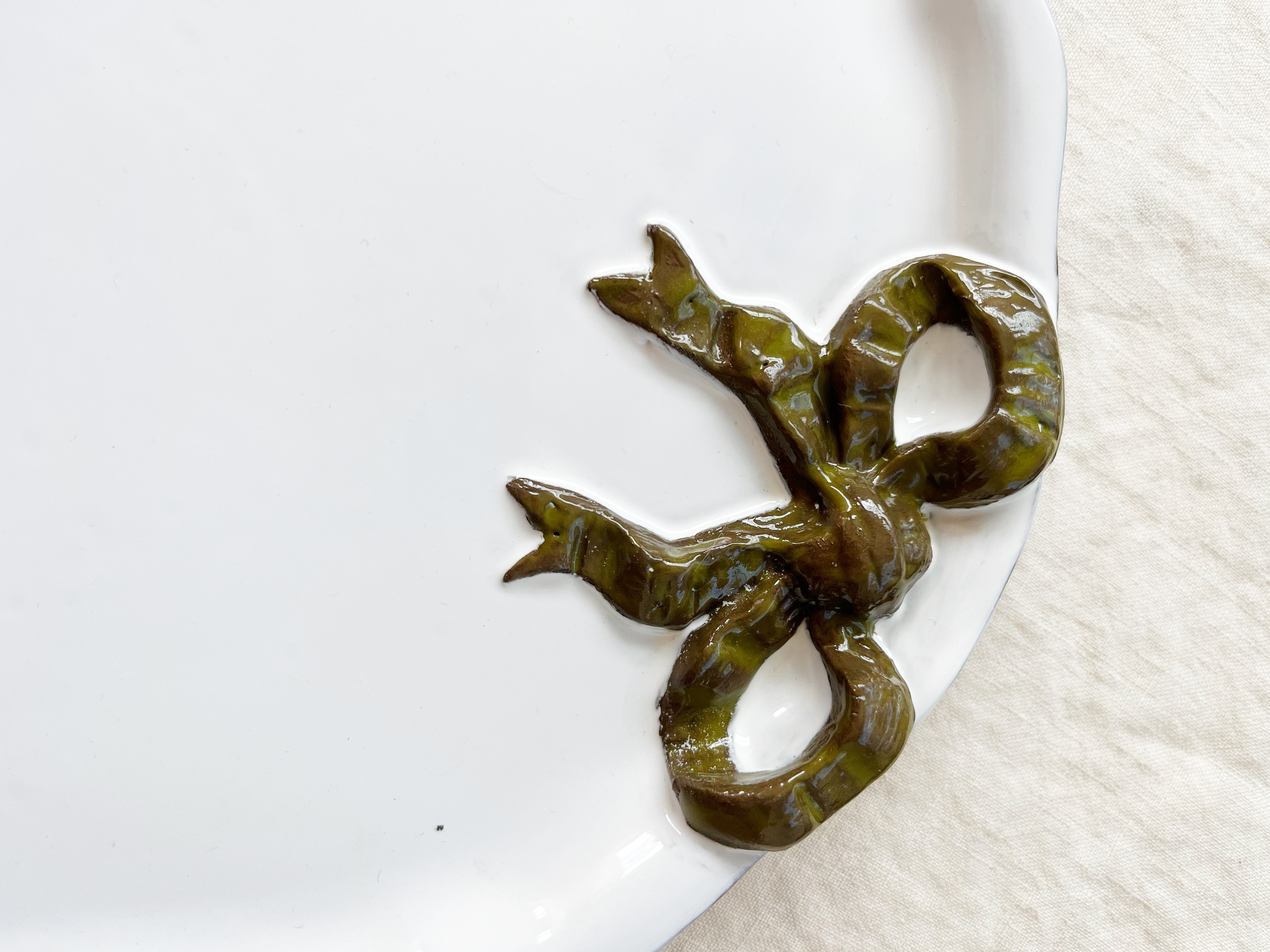 Colette Edition Oval Platter - Forêt Green Bow