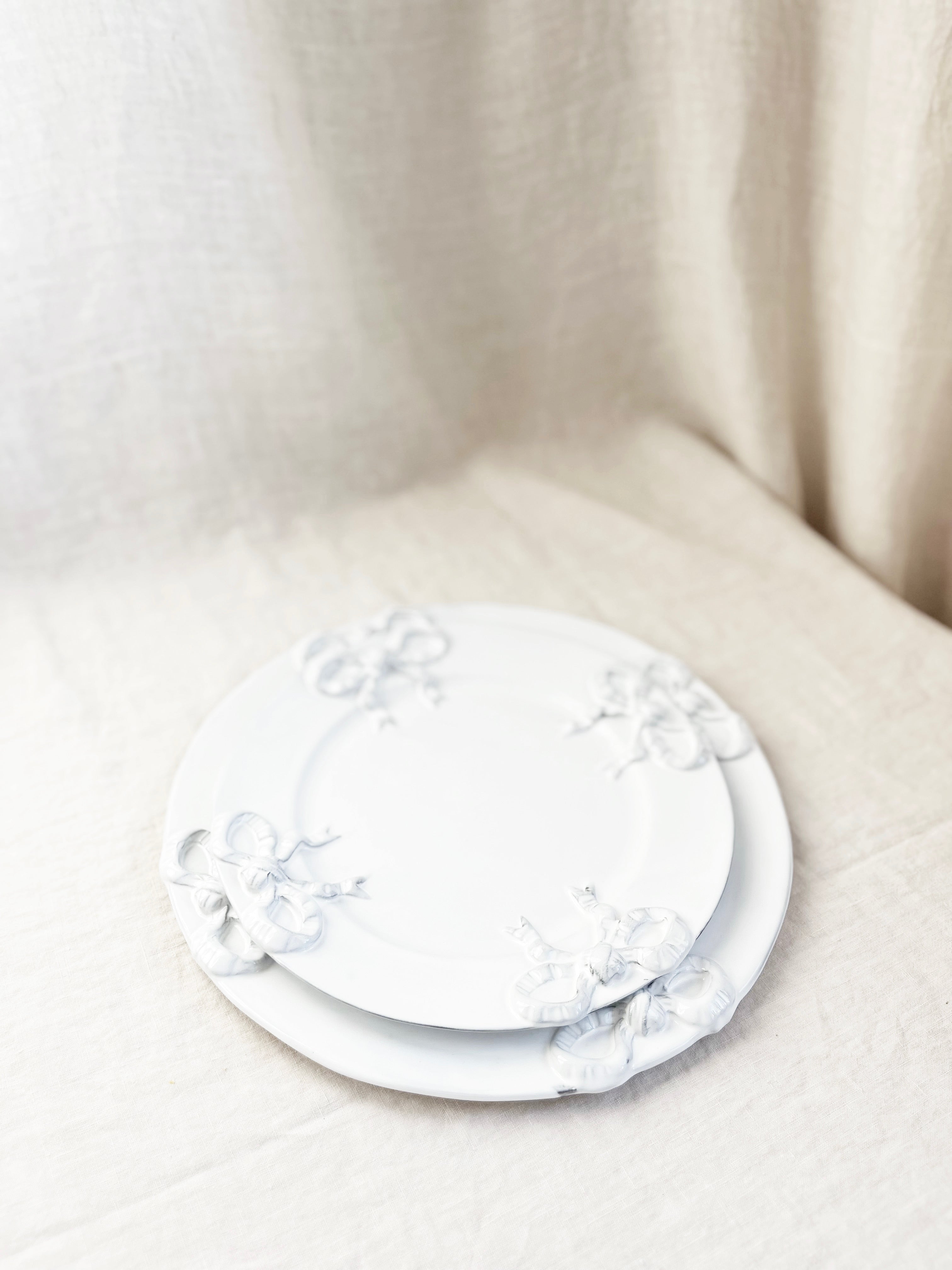 PRE-ORDER -Colette Edition Service Plate -Blanc Bow