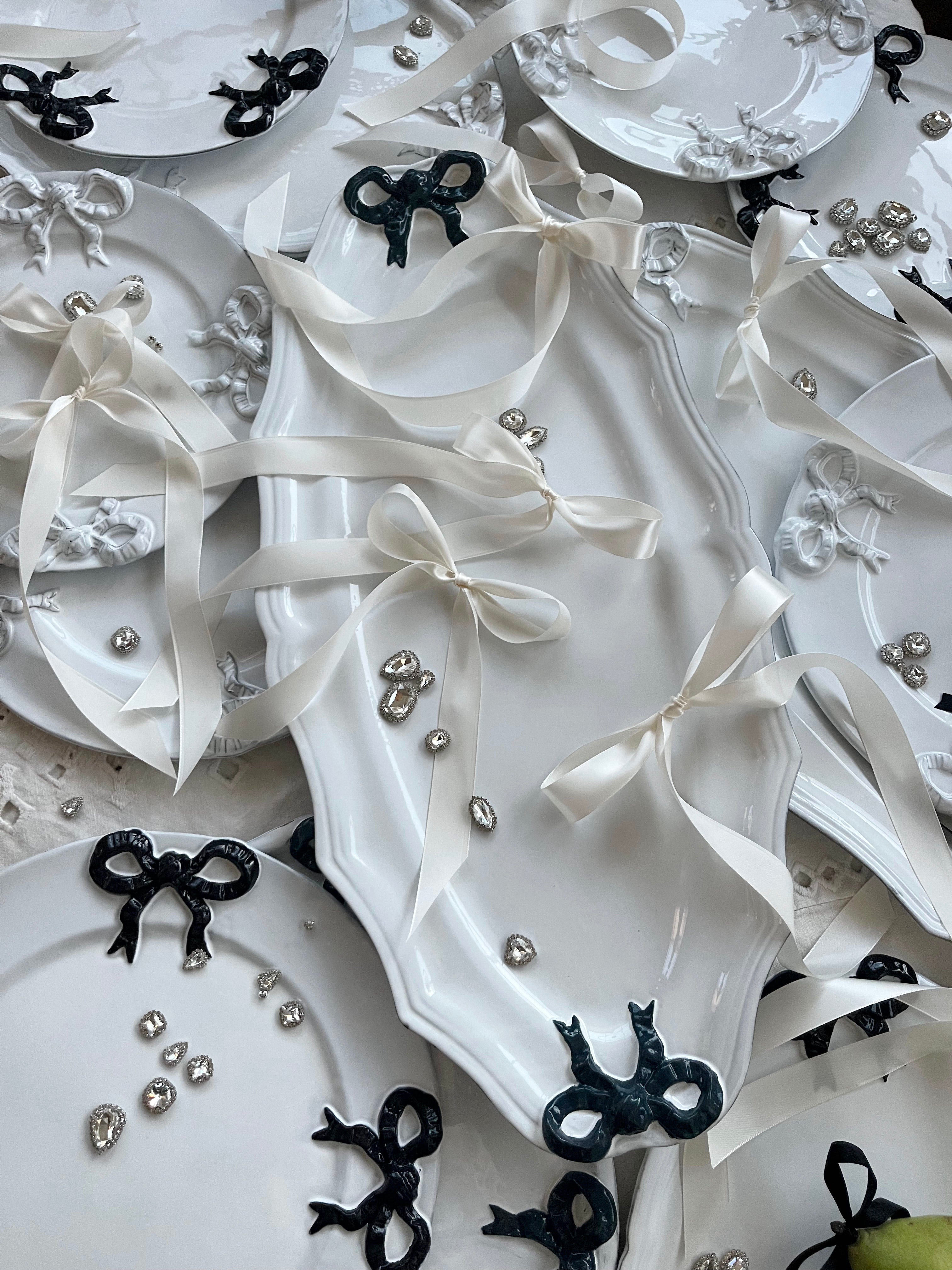 PRE-ORDER -Colette Edition Service Plate -Blanc Bow