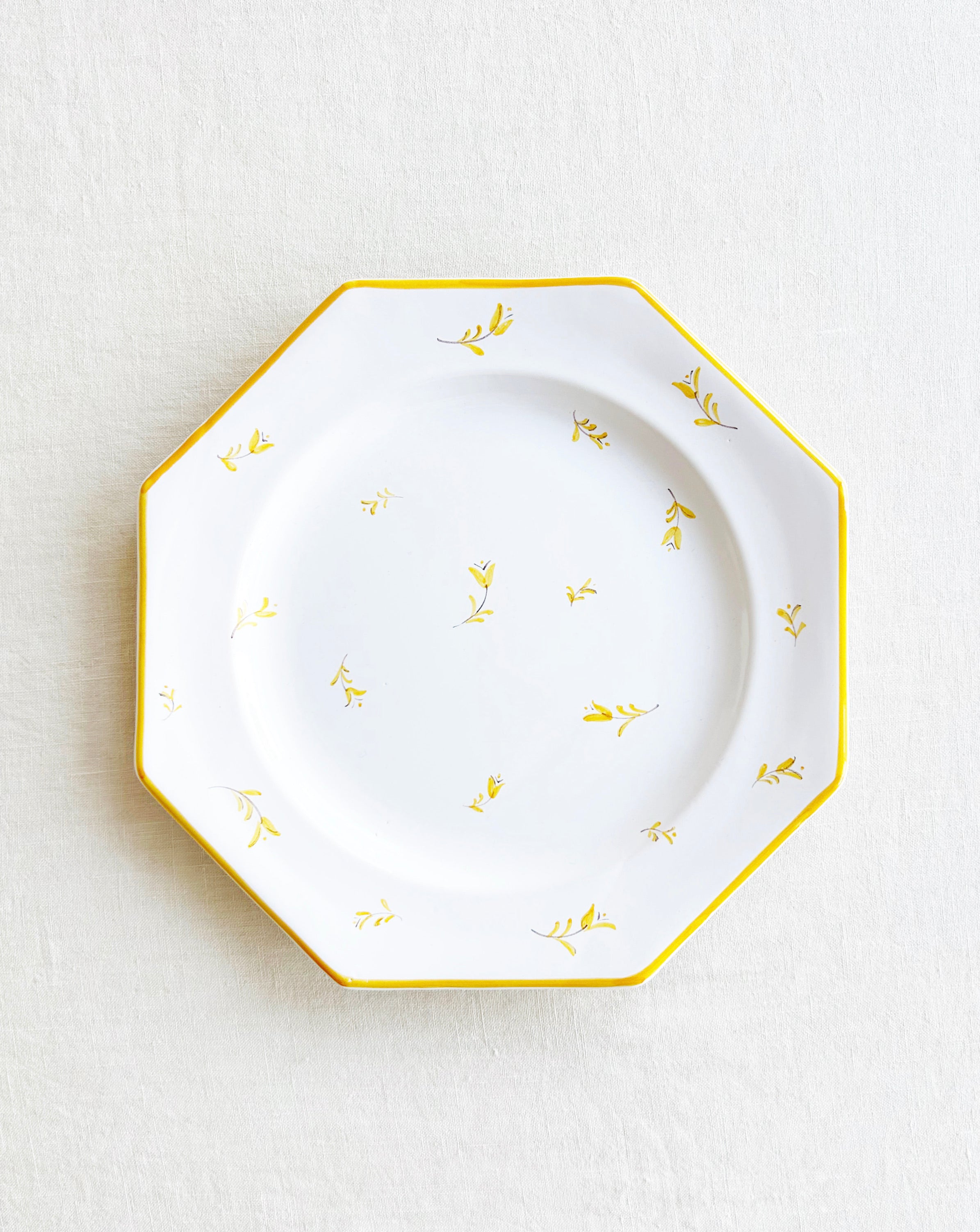 Sainte Marie Salad Plate ~ Tulip ~ Jaune - S/4