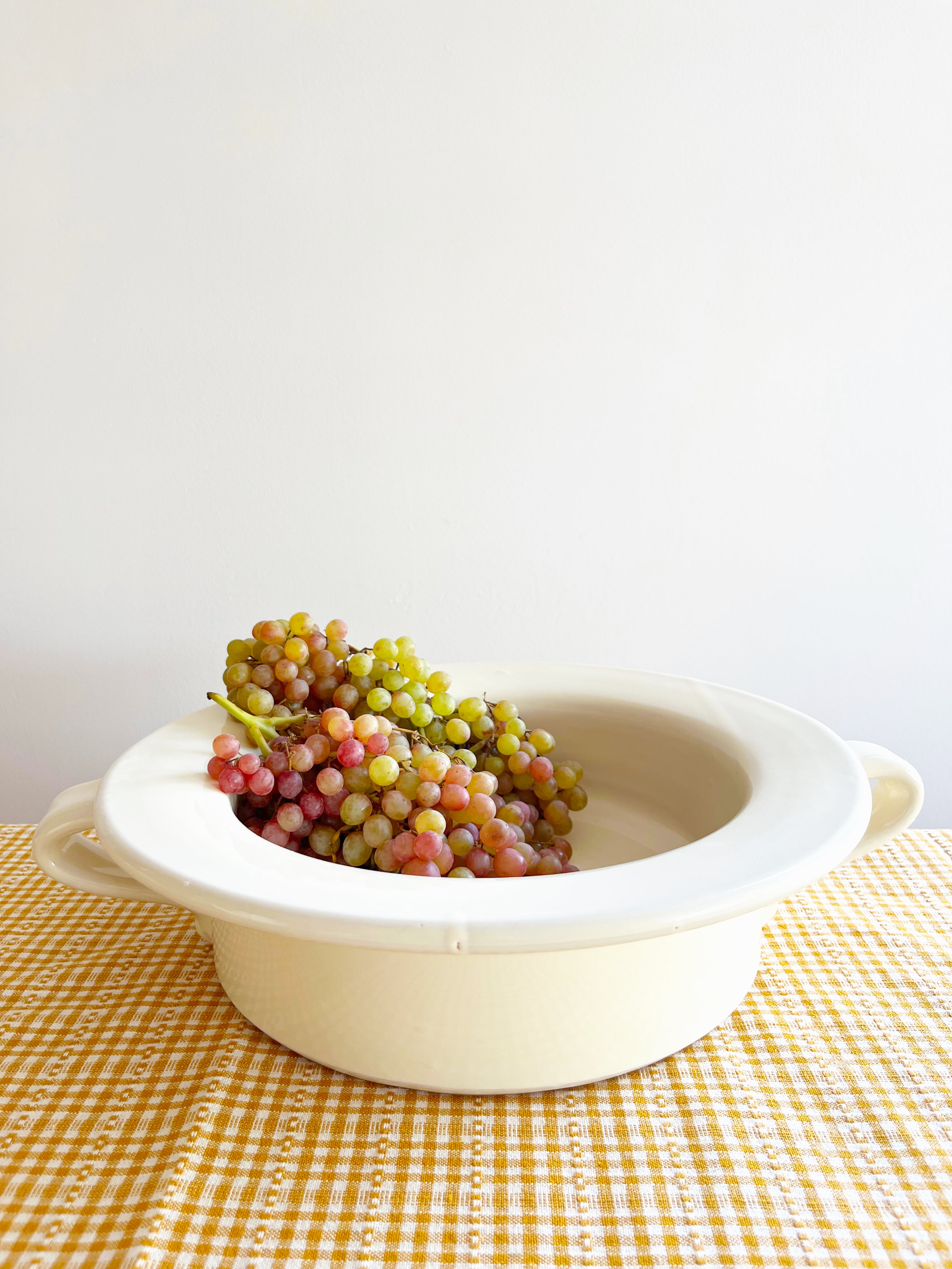 Pompeii Handled Fruit Bowl - Cream