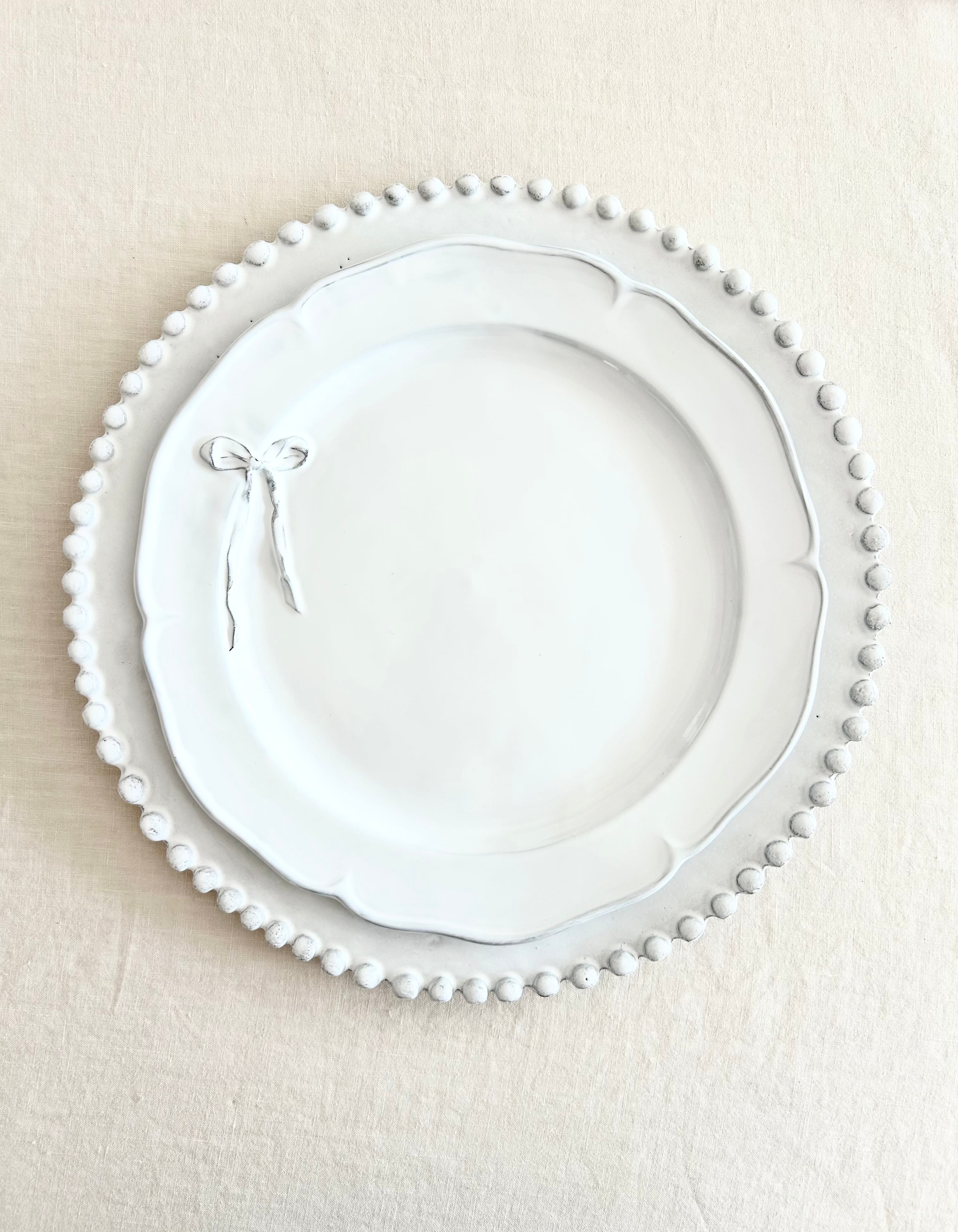 Bijou Colette Dinner Plate -Blanc Bow