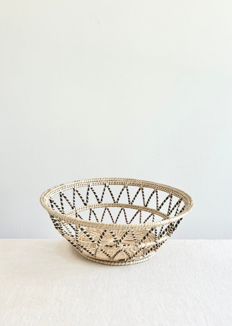 Le Tournesol Table Basket - 10"