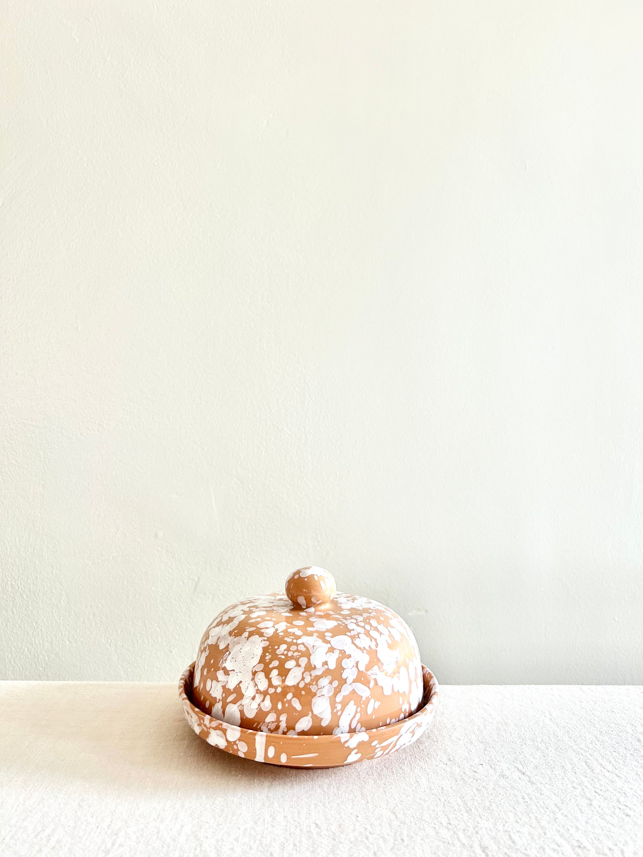 Pompeii Covered Butter Dish - Sienna