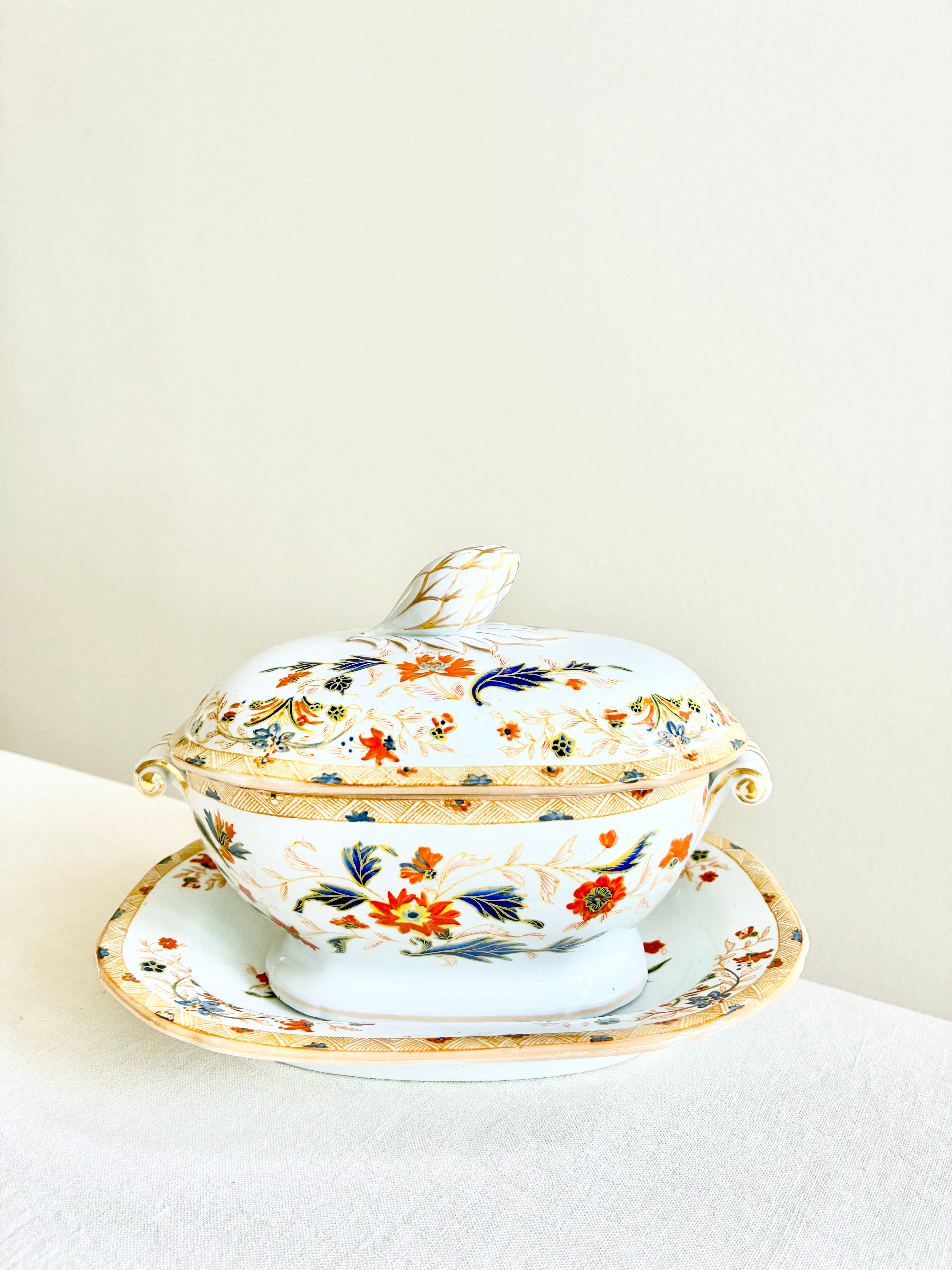 Historic Pair of Wedgwood Imari Sauce Tureens