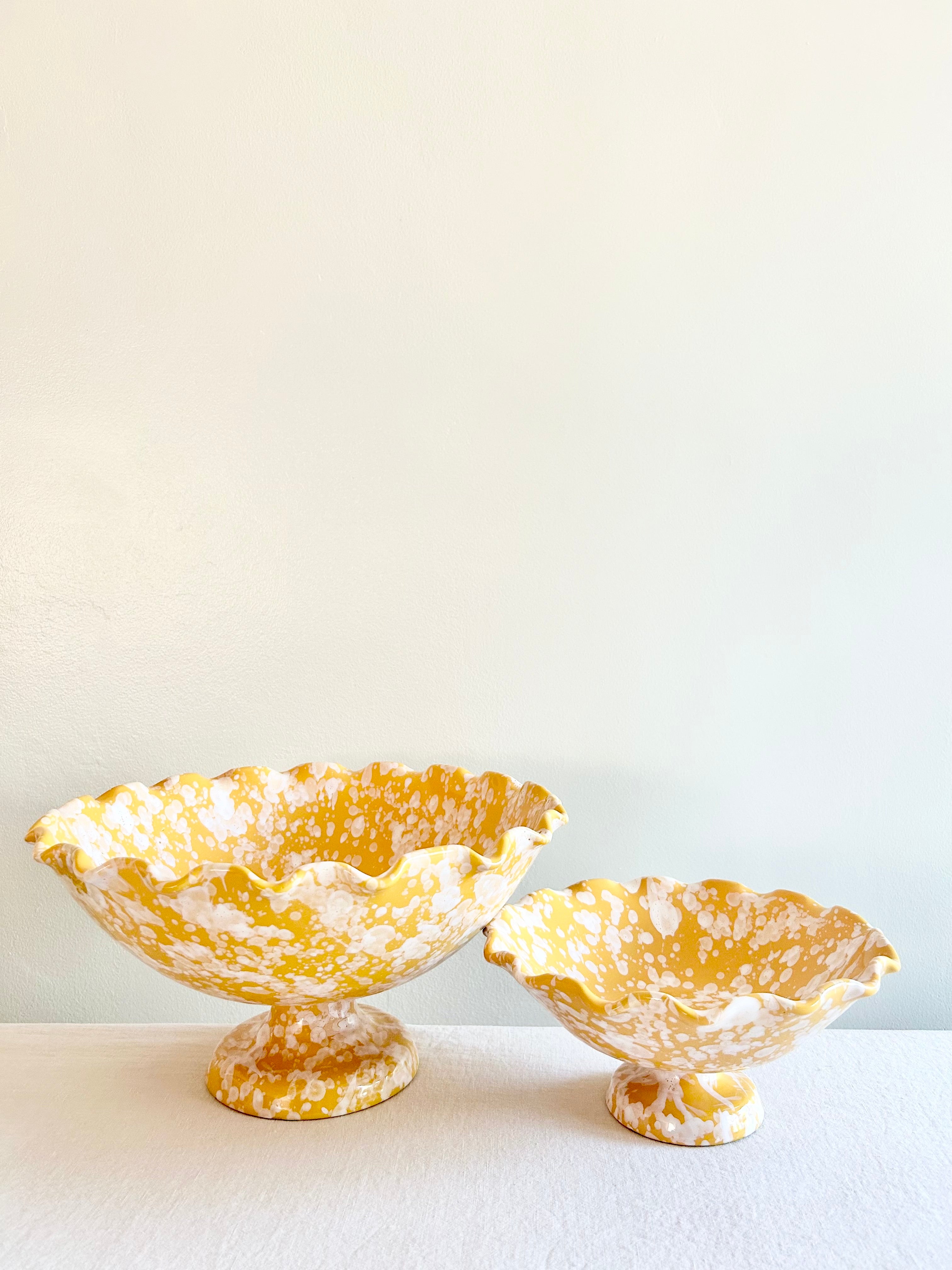 Pompeii Scalloped Compote - Yolk  - 9"