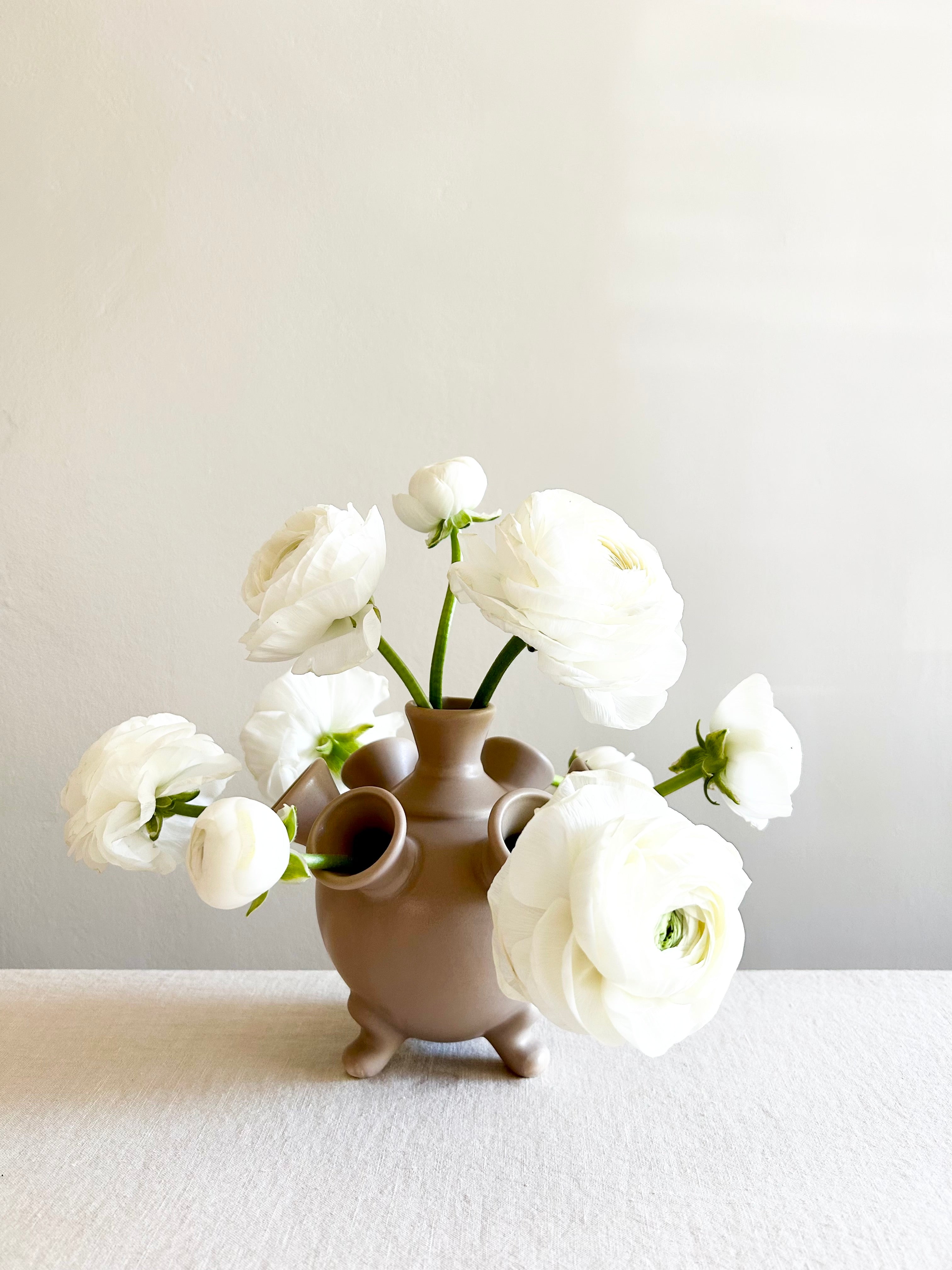 Medium Footed Tulipiere - Dove