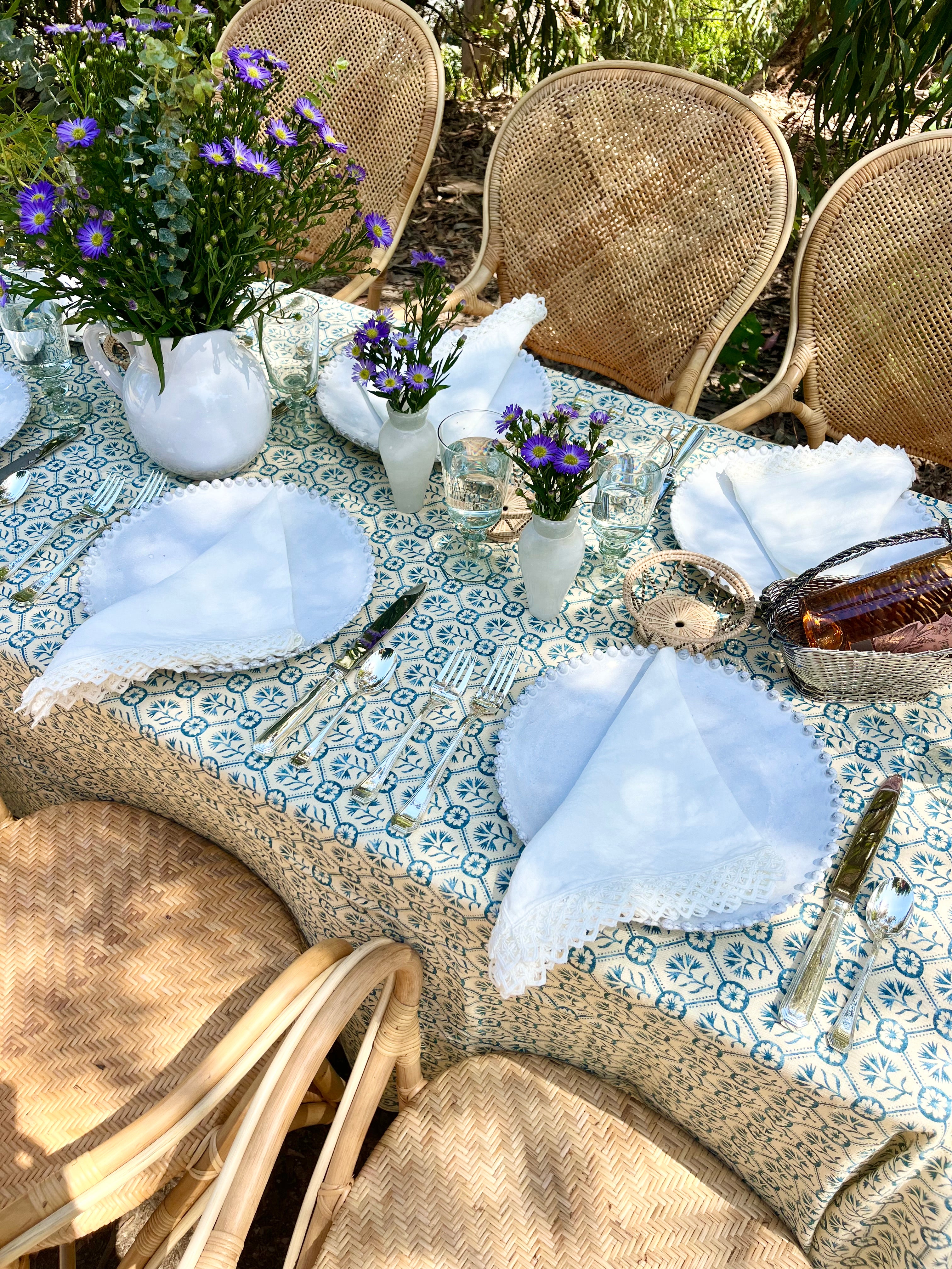 Dentelle Domino Tablecloth - Cerulean