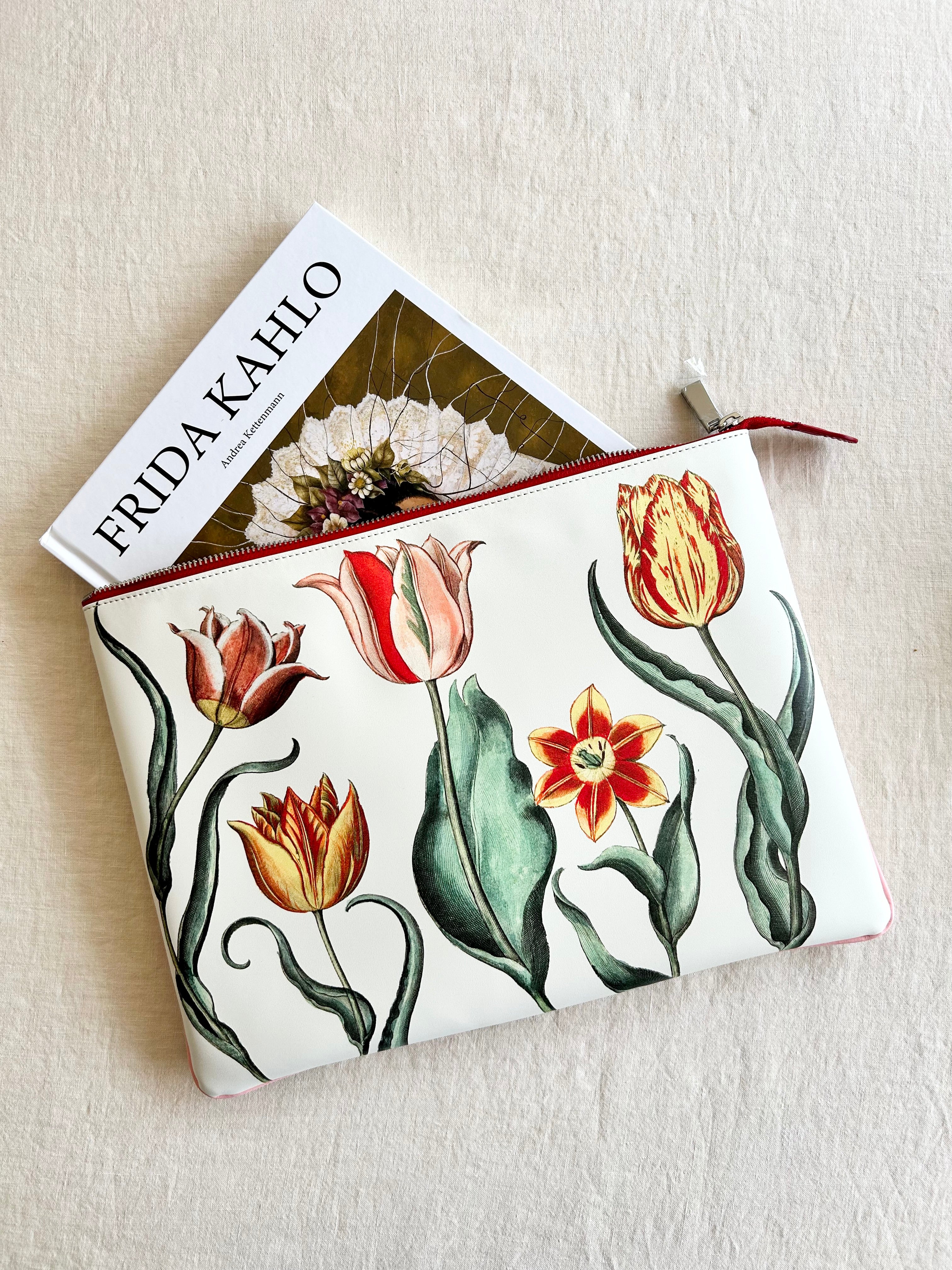 Taschen Garden at Eichstätt Pouch