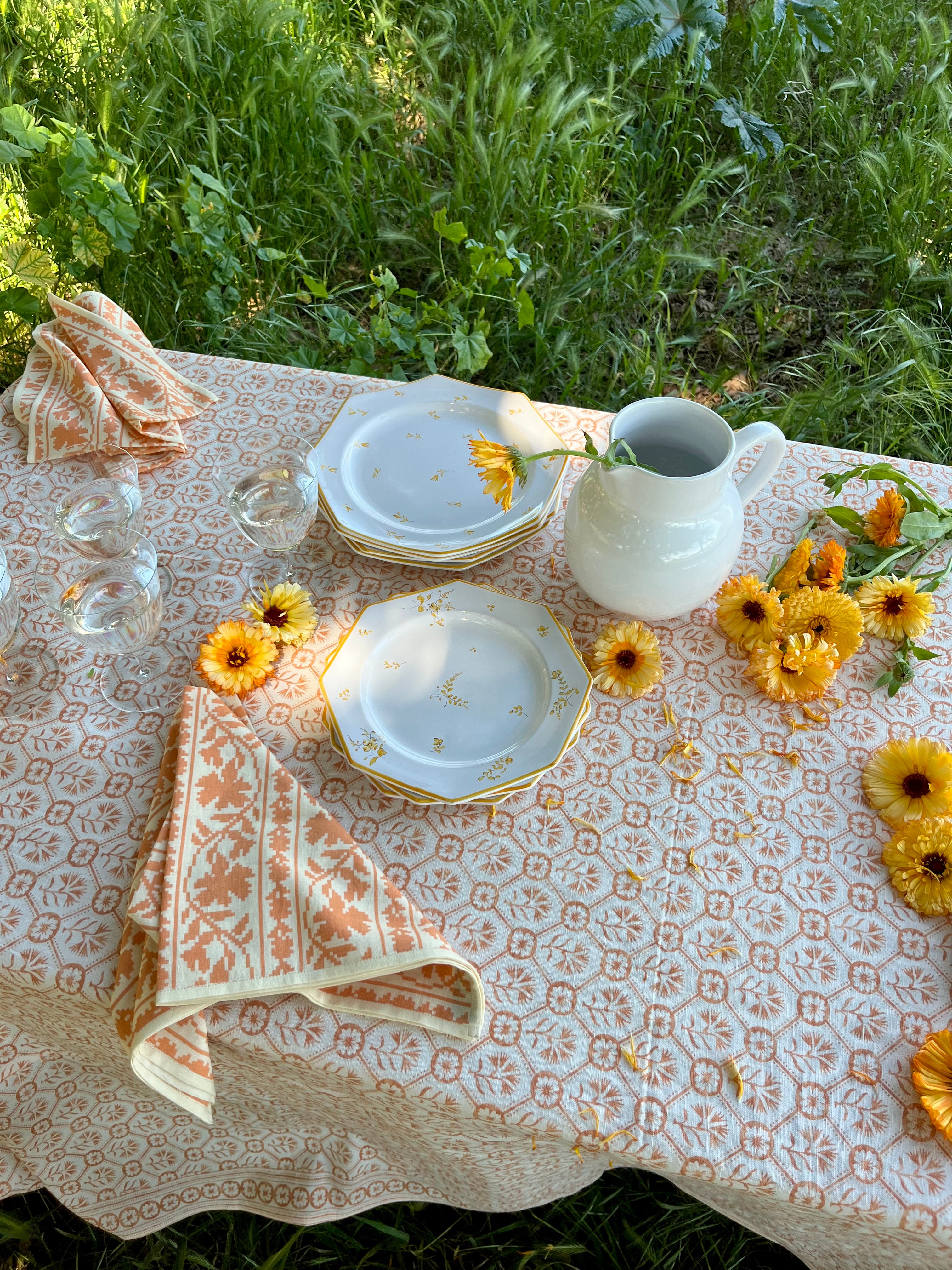 Dentelle Domino Tablecloth - Terra