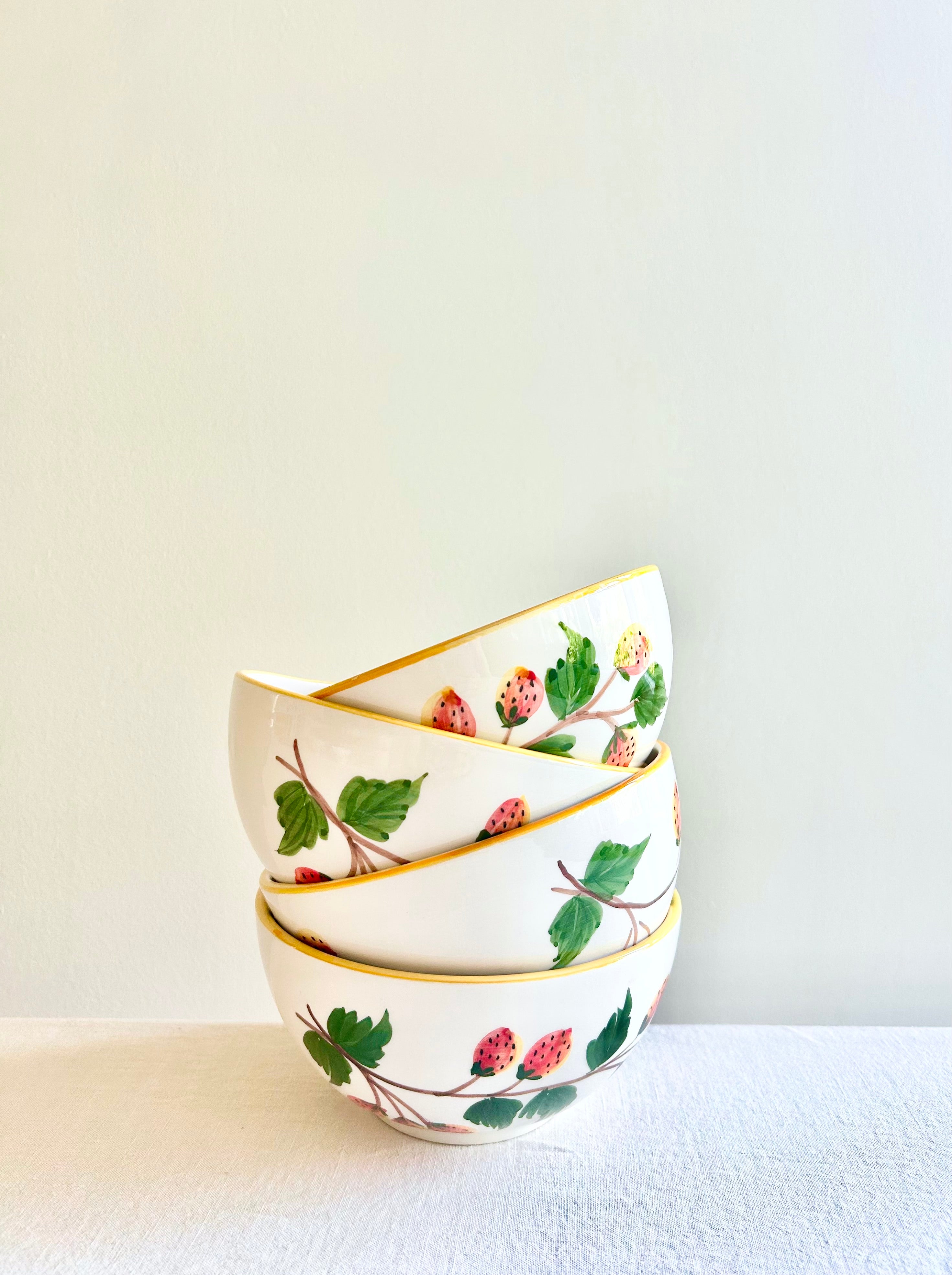 Sweet Berry Soup Bowl ~ S/4