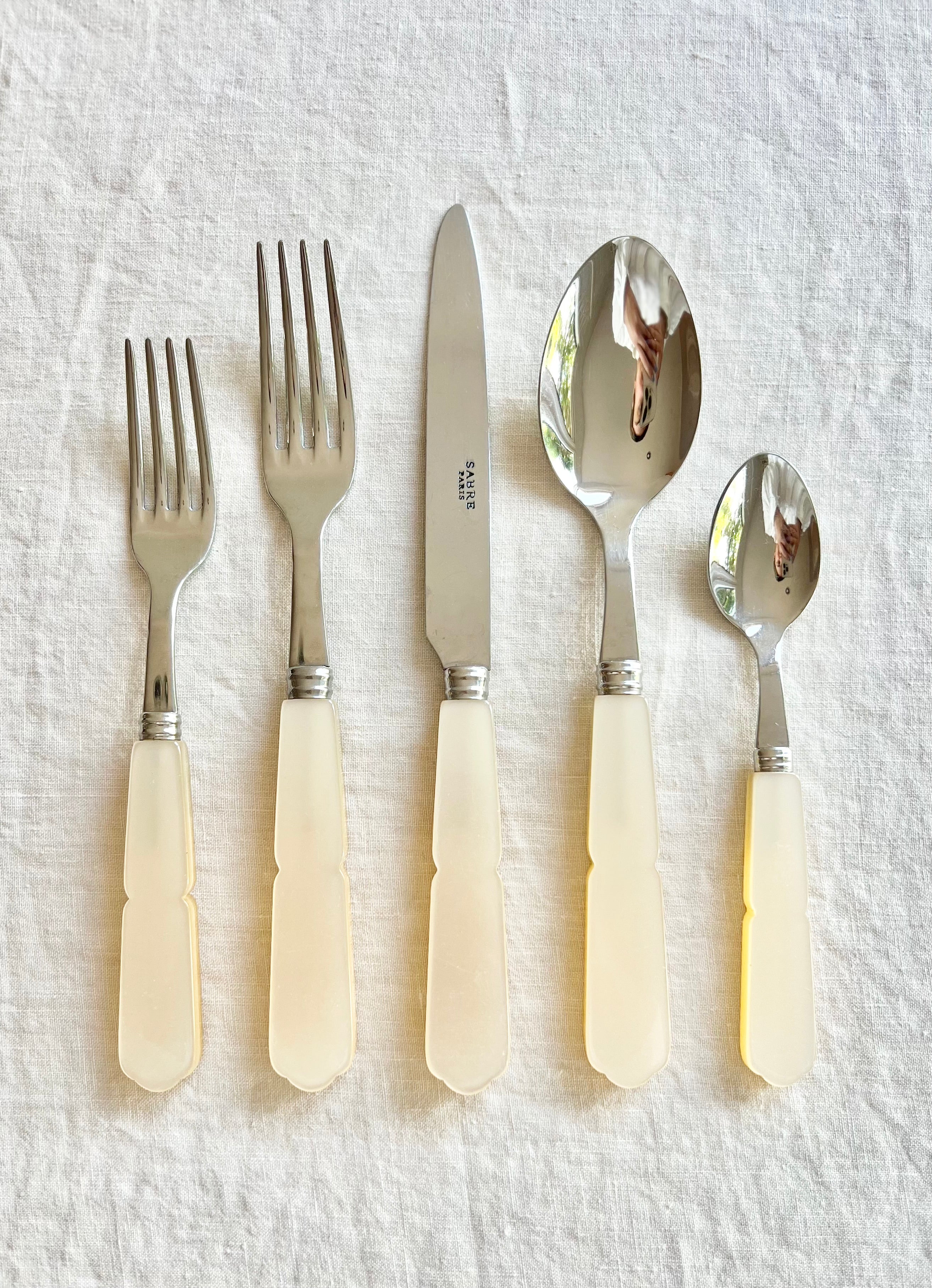 Gustave Pearl Flatware - 5 piece set