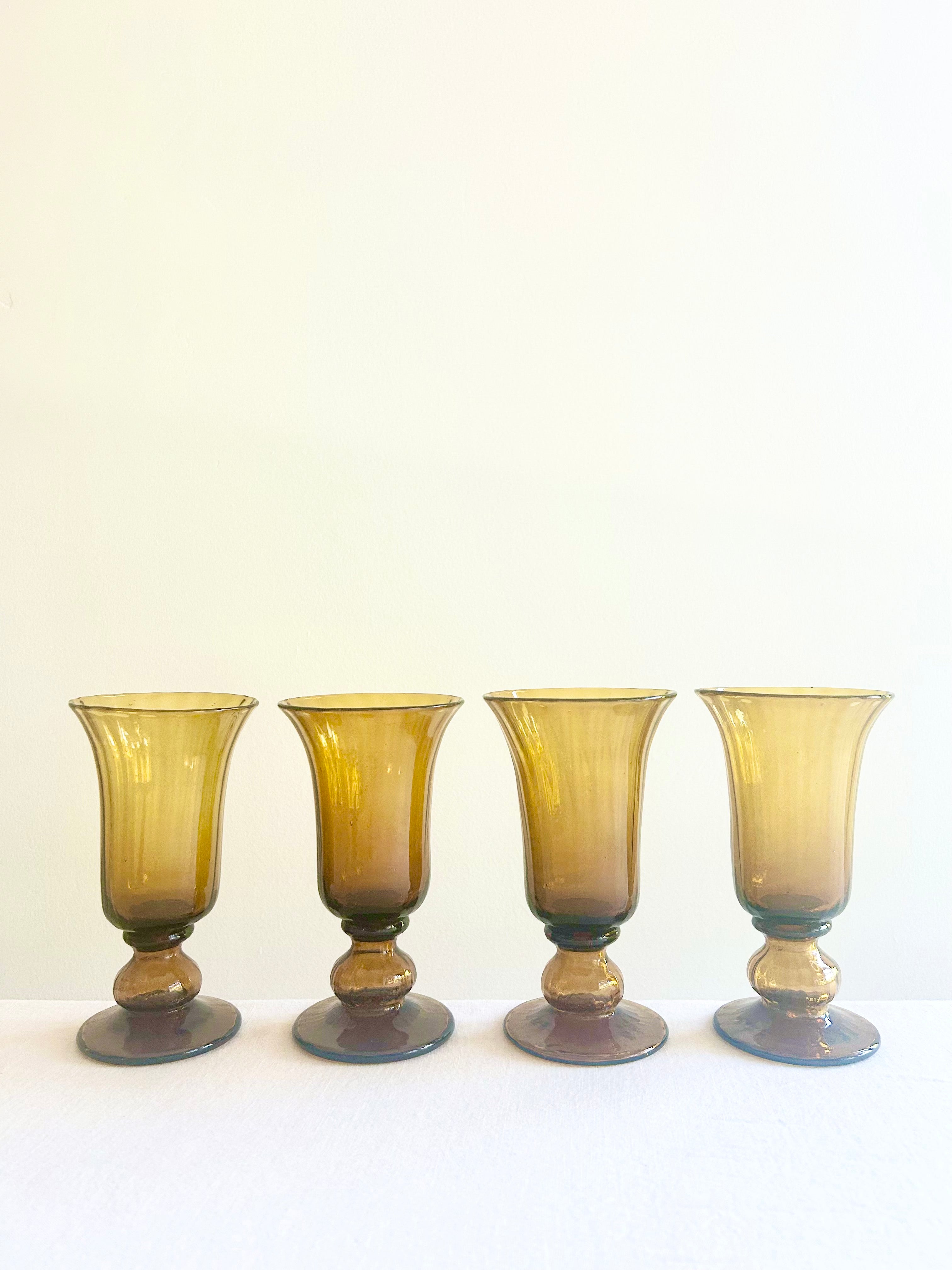 Falcó Wine Glass - Tobacco - S/4