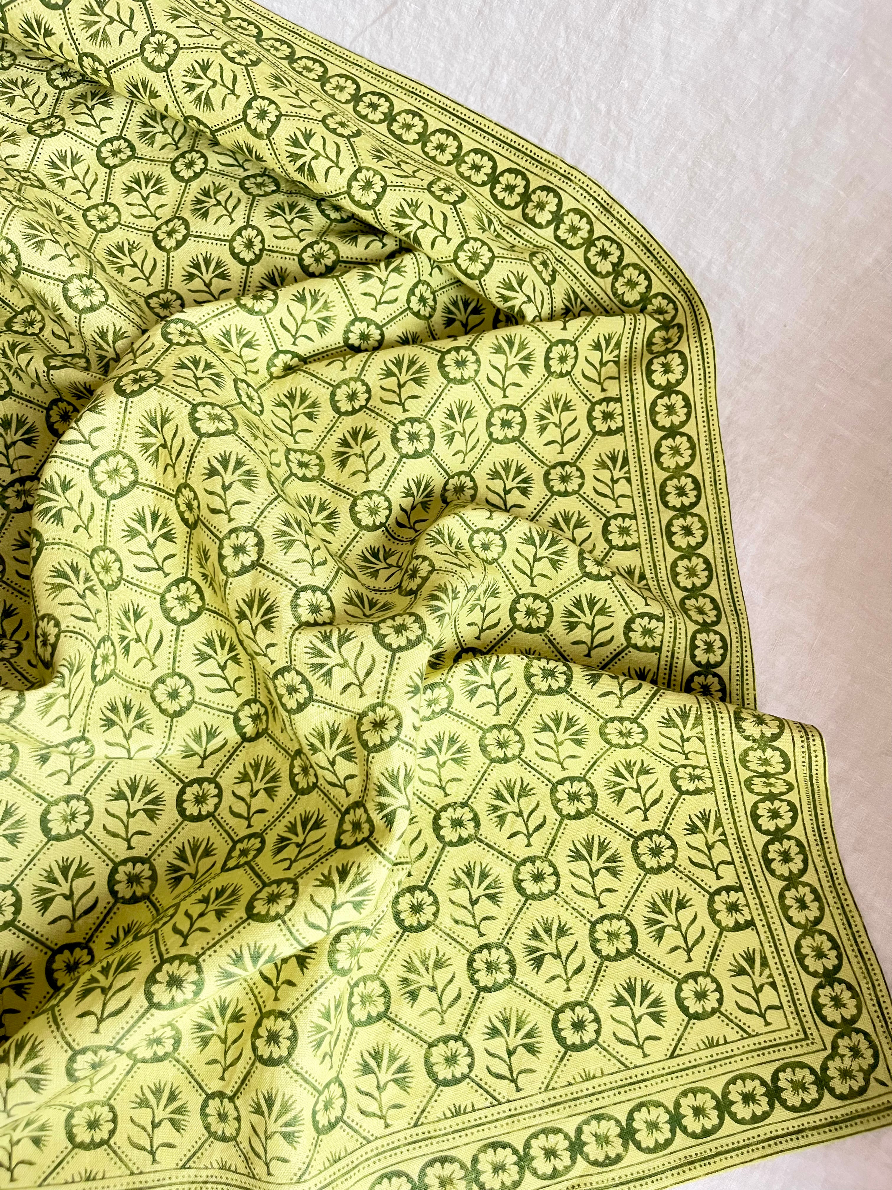 Dentelle Domino Tablecloth - Viridian