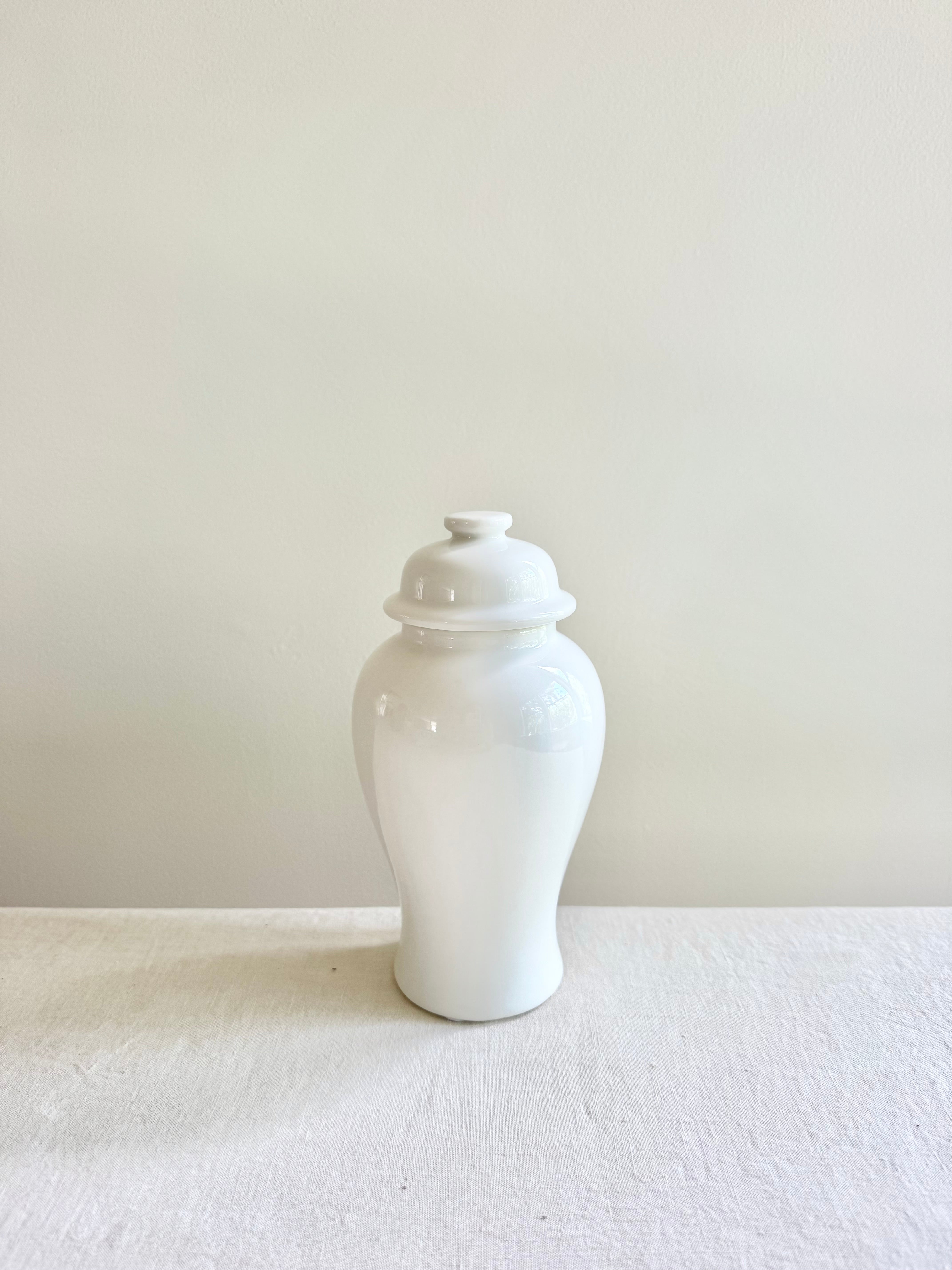 Koa  Mini Ginger Jar - White